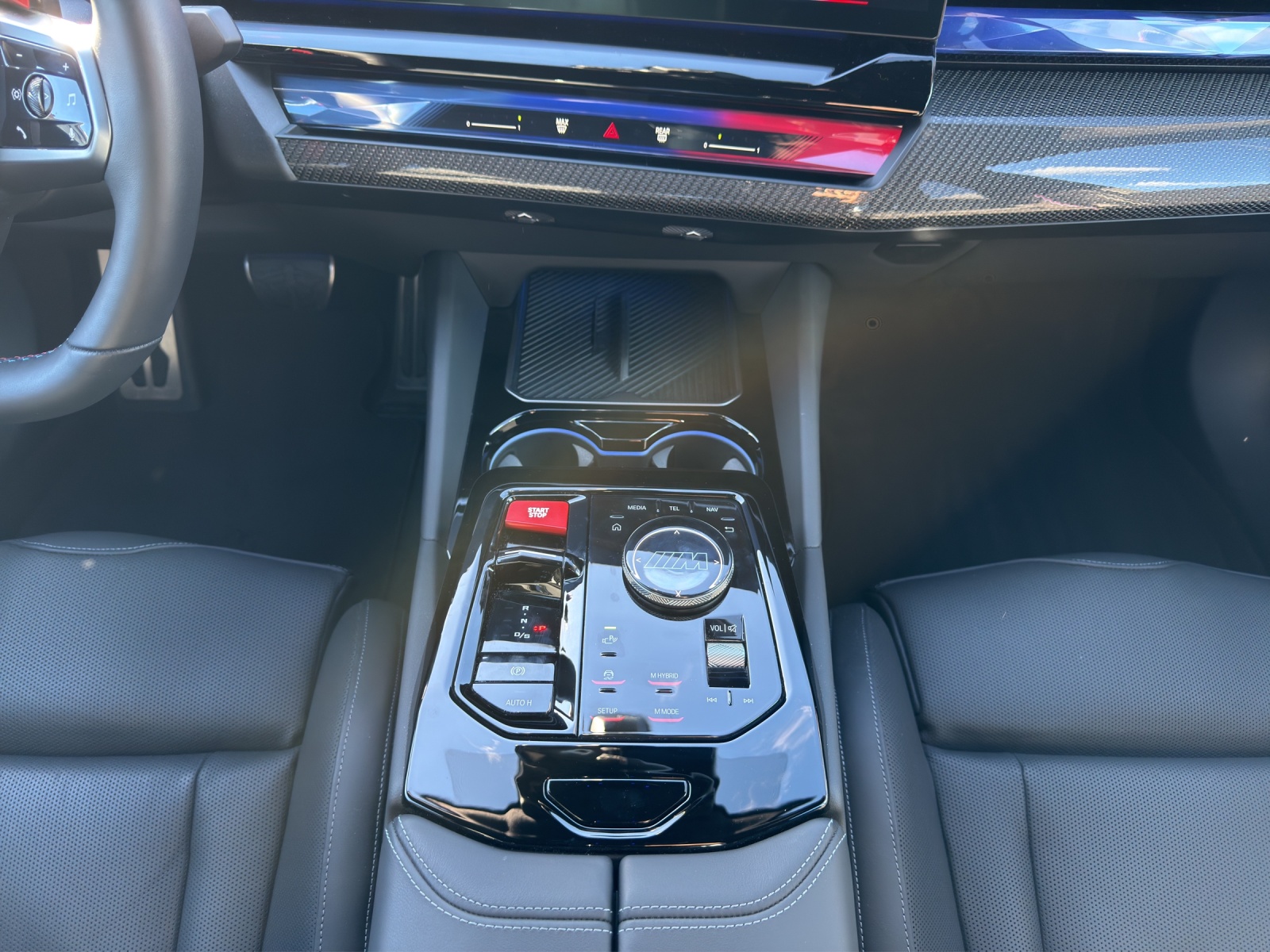 BMW M5 xDrive-image-12