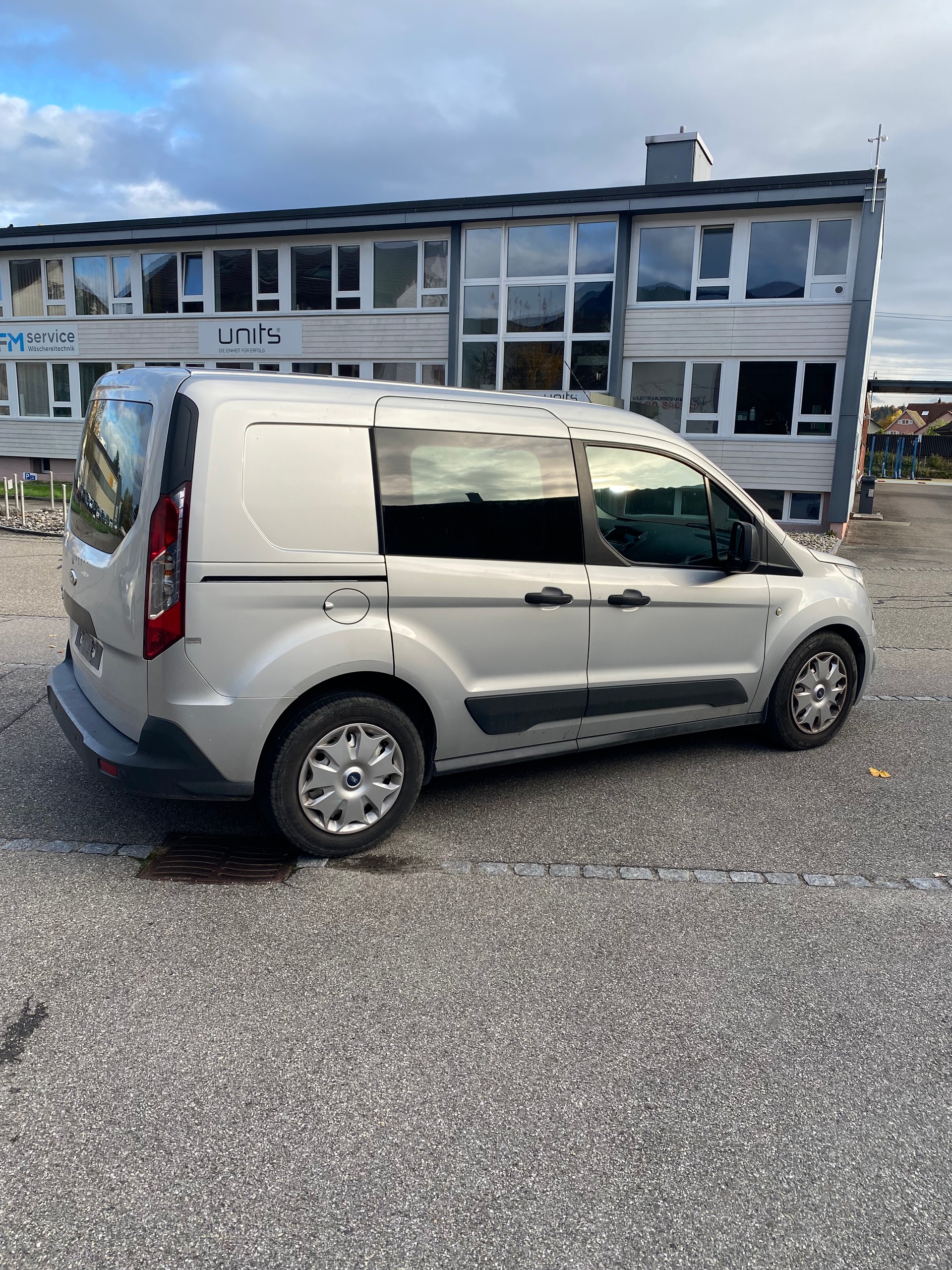 FORD Transit Connect Van T200 1.6 TDCi Trend-image-10