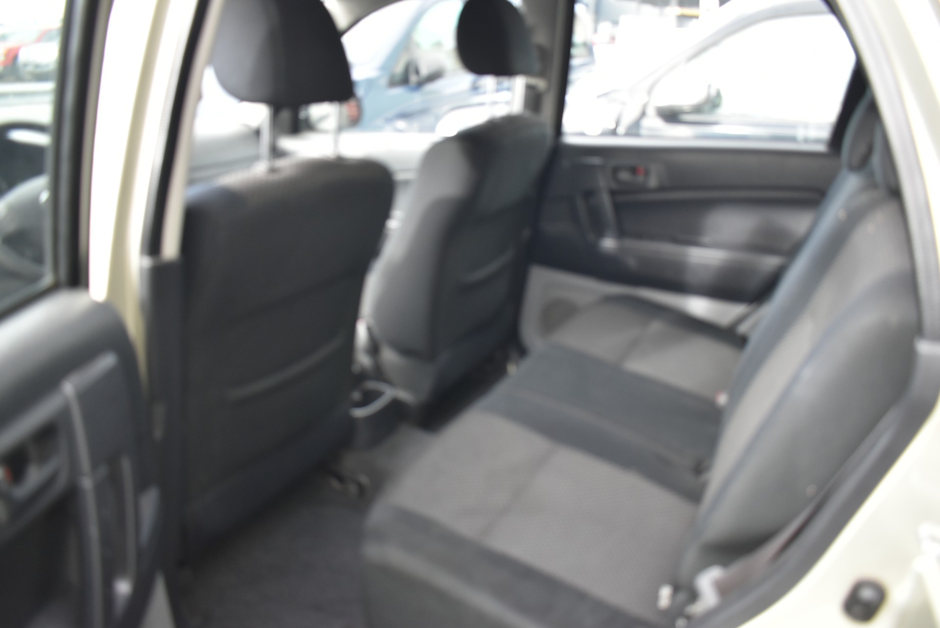 DAIHATSU Terios 1.5 16V 4WD Automatic-image-2