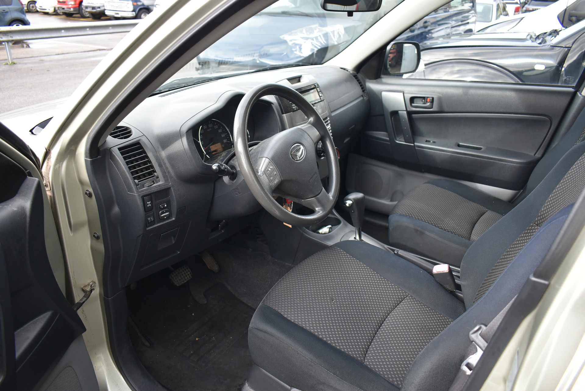 DAIHATSU Terios 1.5 16V 4WD Automatic-image-1