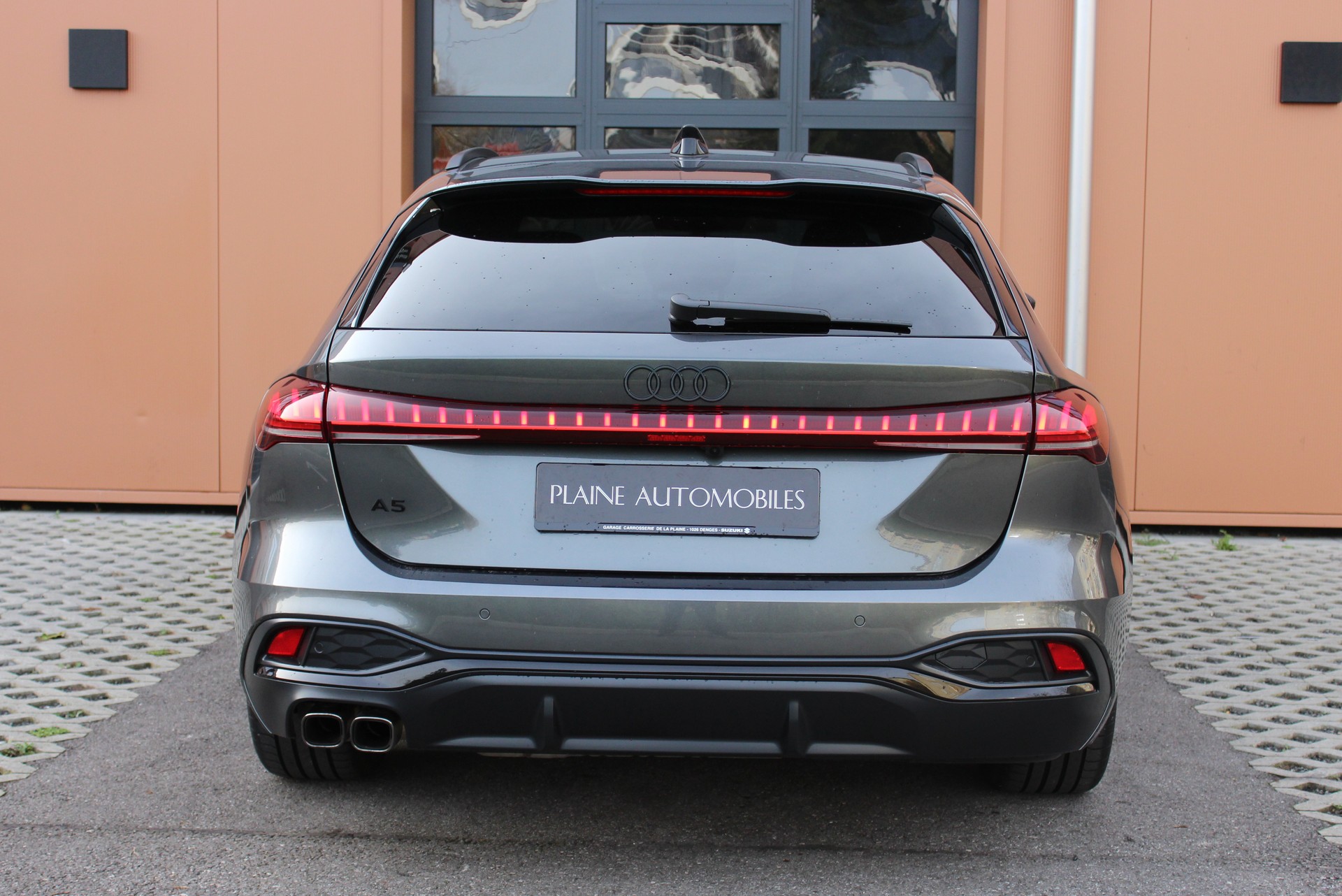 AUDI A5 Sportback 40 TDI S-Line S-tronic - "Display Passager * Pack S-Line Complet * Volant coupé * Tempomat Adapt * Lumière Amb"-image-3