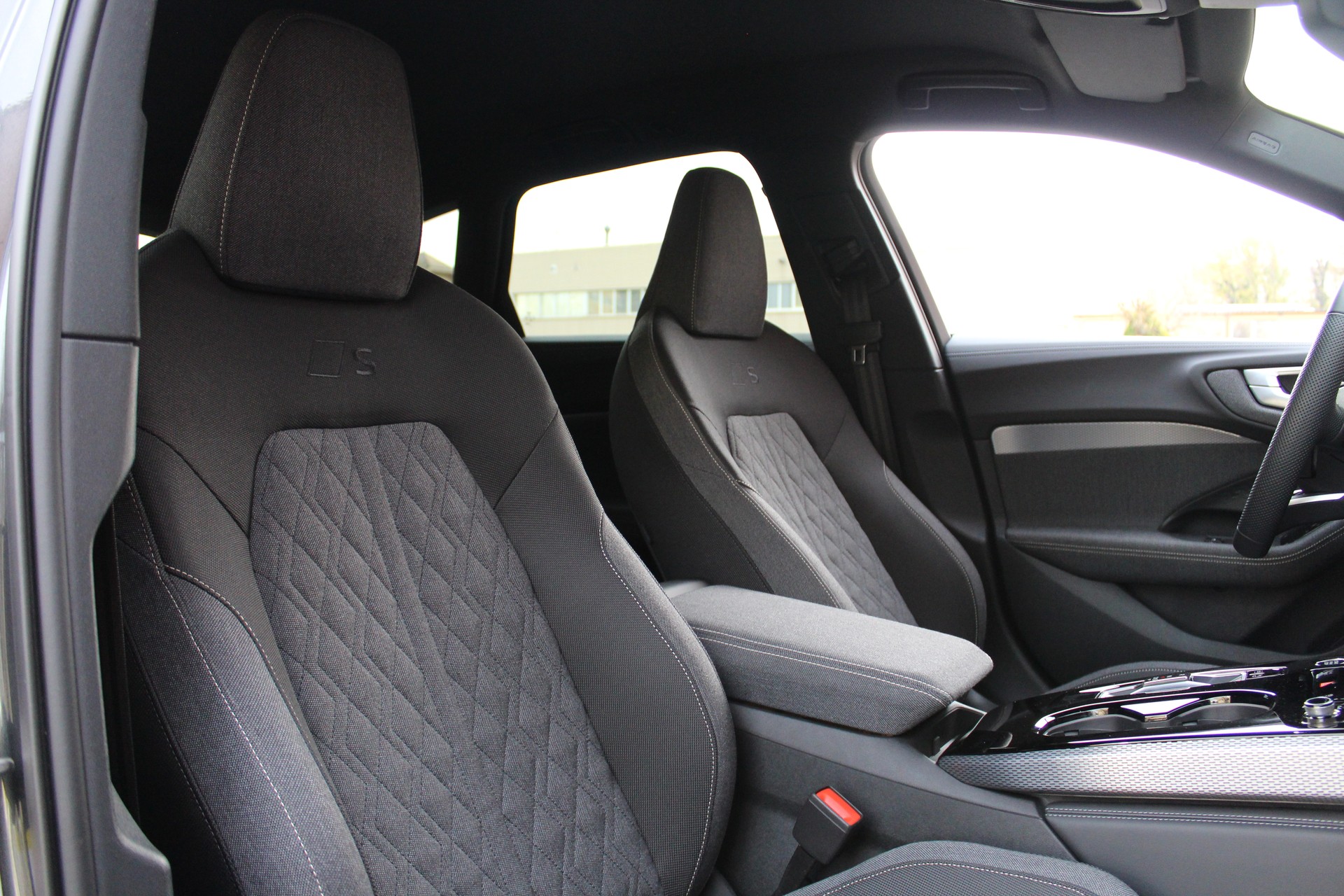 AUDI A5 Sportback 40 TDI S-Line S-tronic - "Display Passager * Pack S-Line Complet * Volant coupé * Tempomat Adapt * Lumière Amb"-image-20