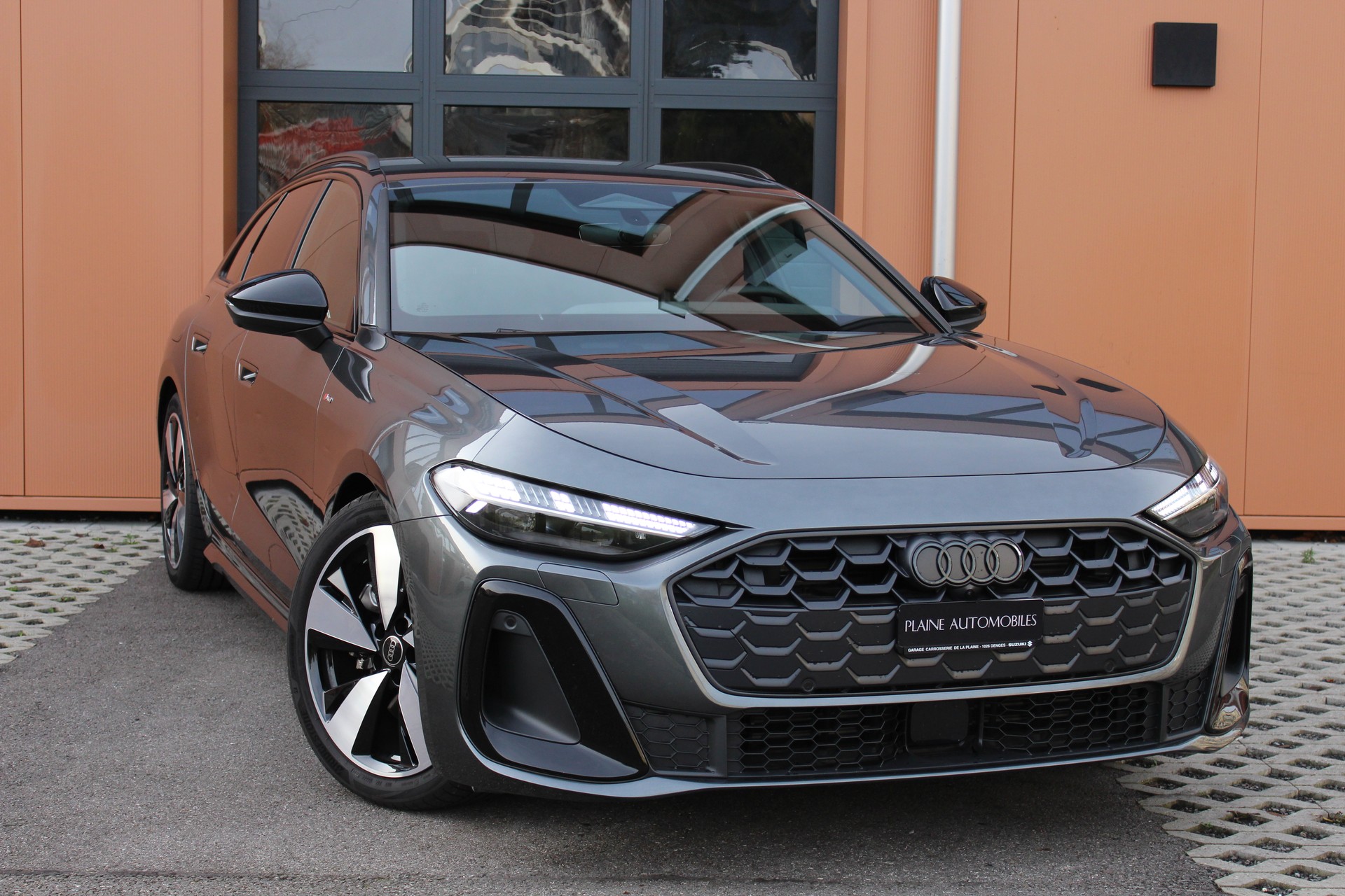 AUDI A5 Sportback 40 TDI S-Line S-tronic - "Display Passager * Pack S-Line Complet * Volant coupé * Tempomat Adapt * Lumière Amb"-image-7