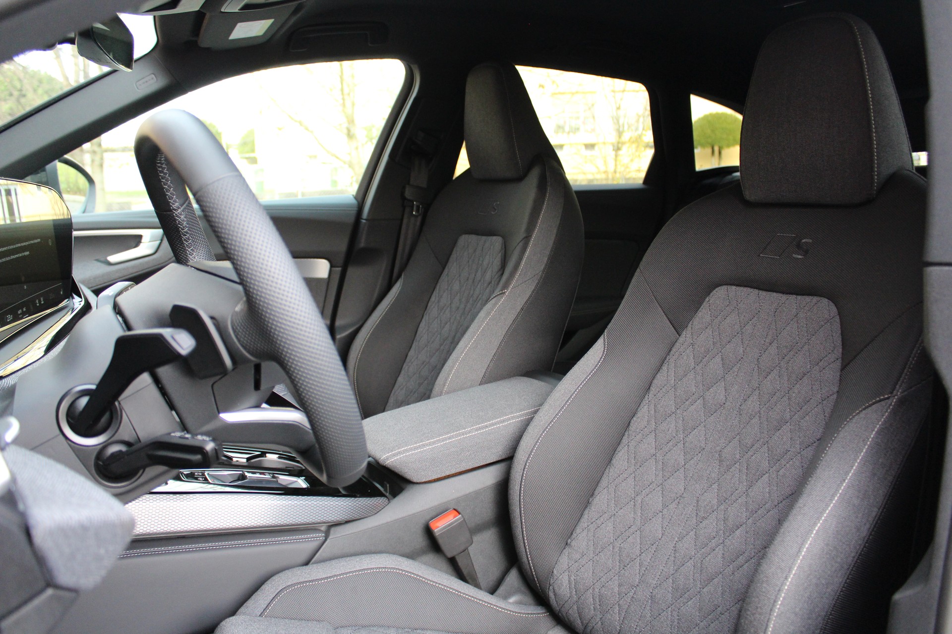 AUDI A5 Sportback 40 TDI S-Line S-tronic - "Display Passager * Pack S-Line Complet * Volant coupé * Tempomat Adapt * Lumière Amb"-image-19
