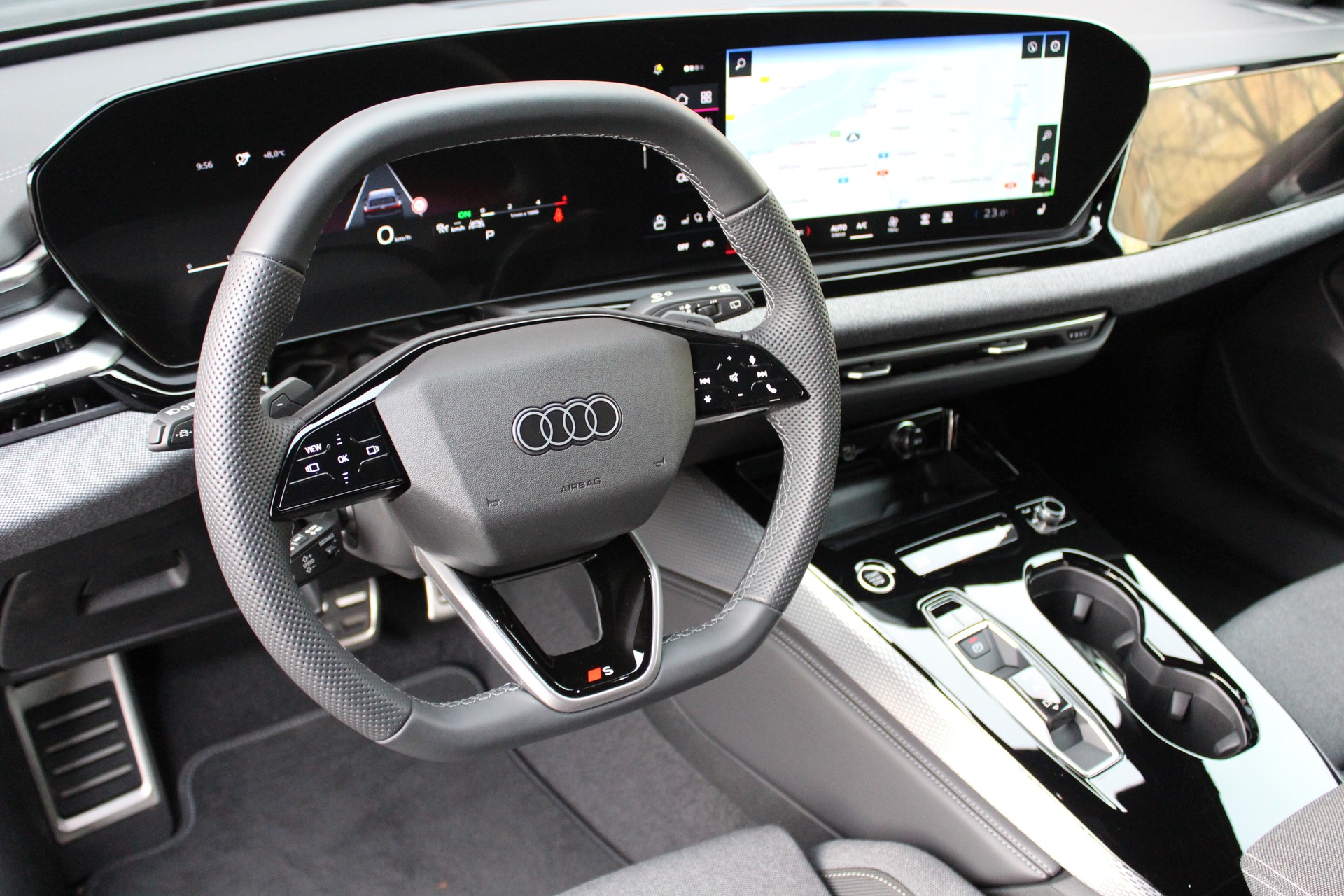 AUDI A5 Sportback 40 TDI S-Line S-tronic - "Display Passager * Pack S-Line Complet * Volant coupé * Tempomat Adapt * Lumière Amb"-image-9