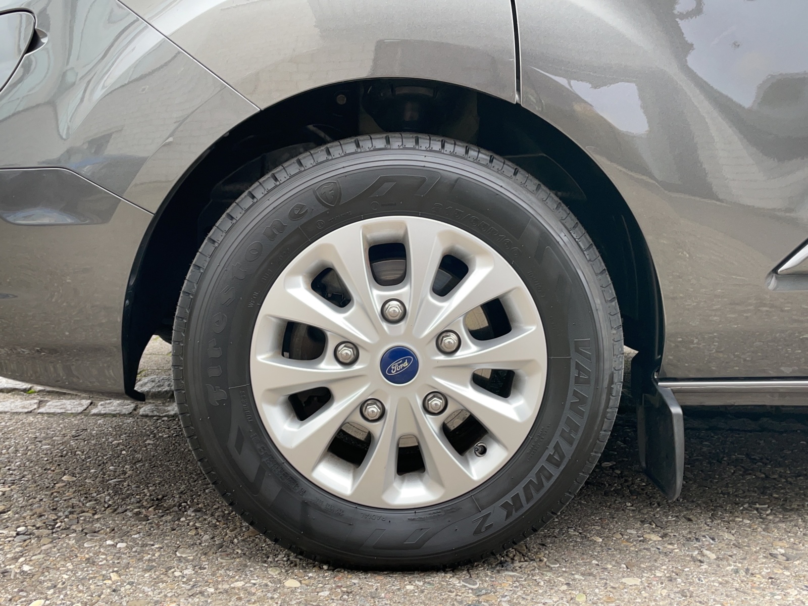 FORD Tourneo C Bus 320 L1 1.0 EcoBoost Titanium PHEV-image-14