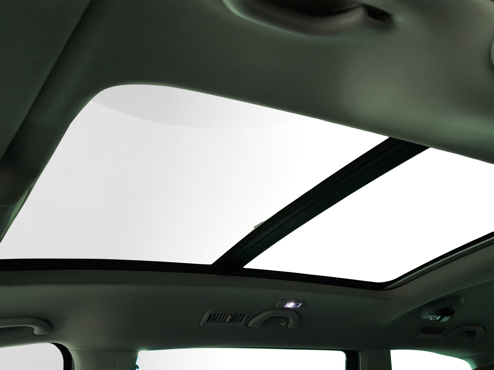 SEAT Alhambra 1.4 TSI DSG Hola FR-image-13