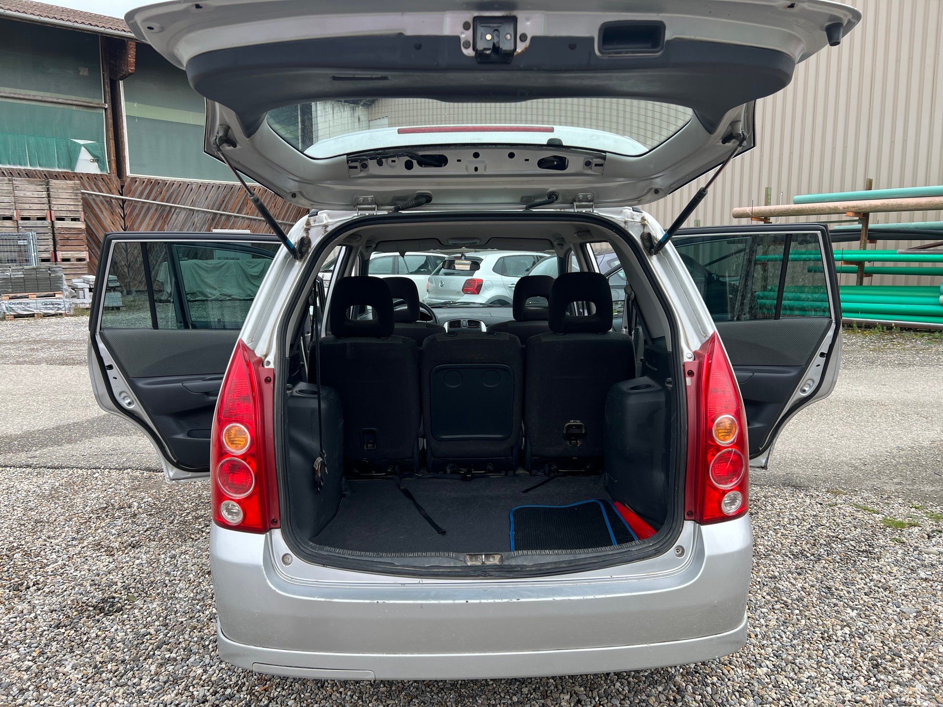 MAZDA Premacy 2.0i-16V-image-11