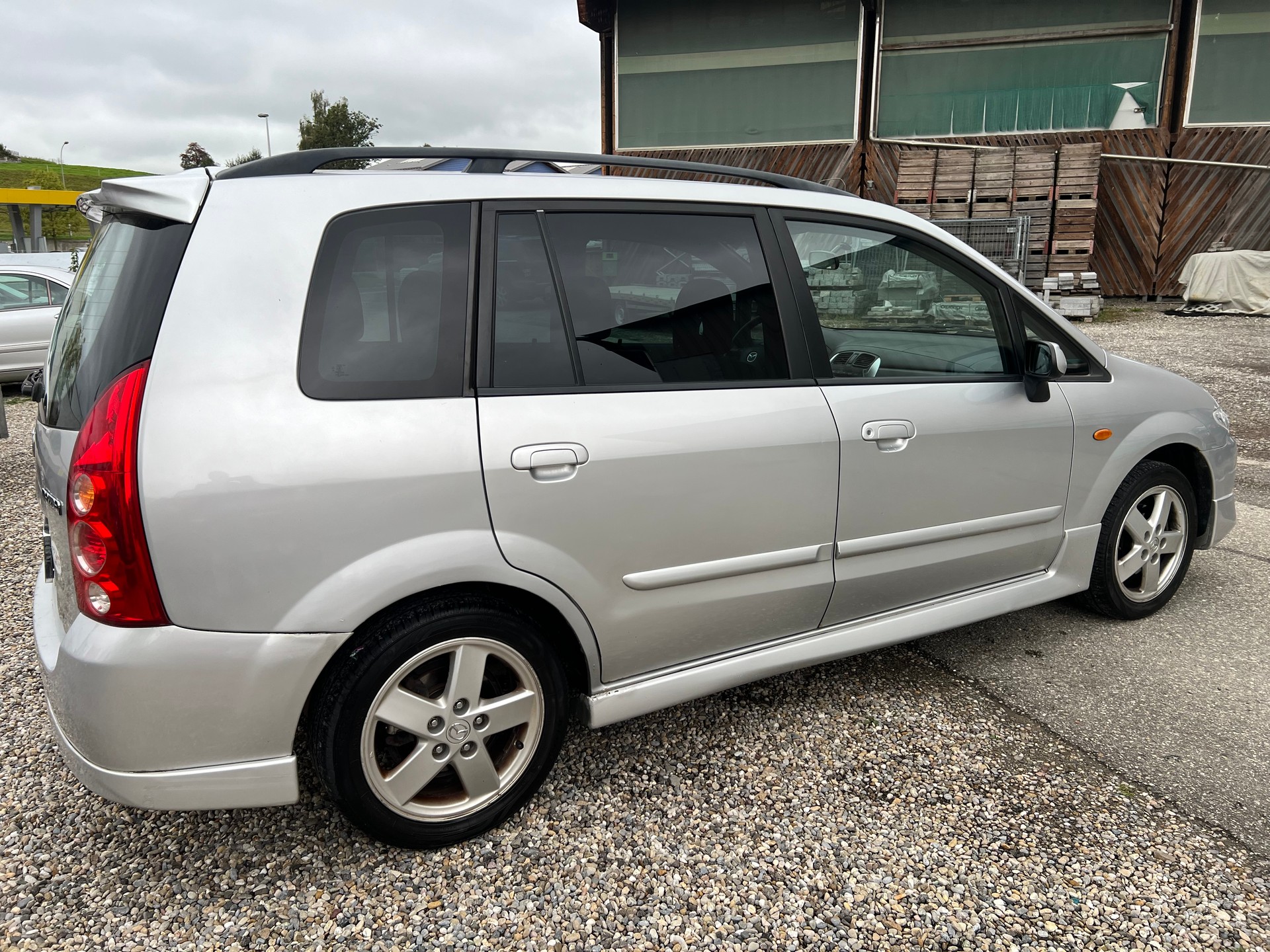 MAZDA Premacy 2.0i-16V-image-4