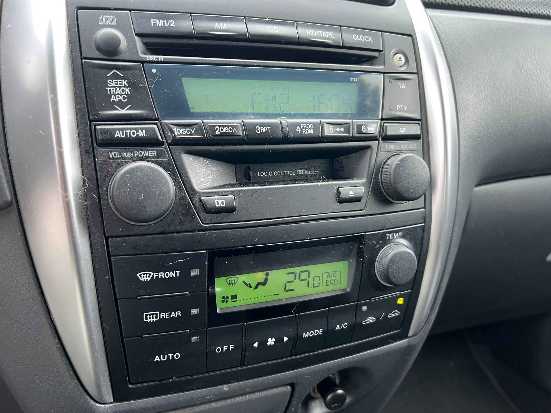 MAZDA Premacy 2.0i-16V-image-14