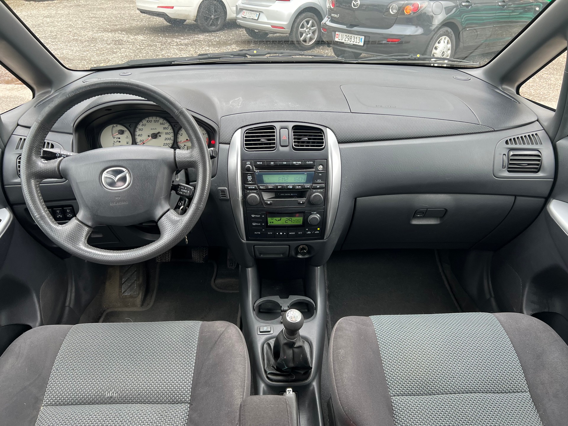 MAZDA Premacy 2.0i-16V-image-13