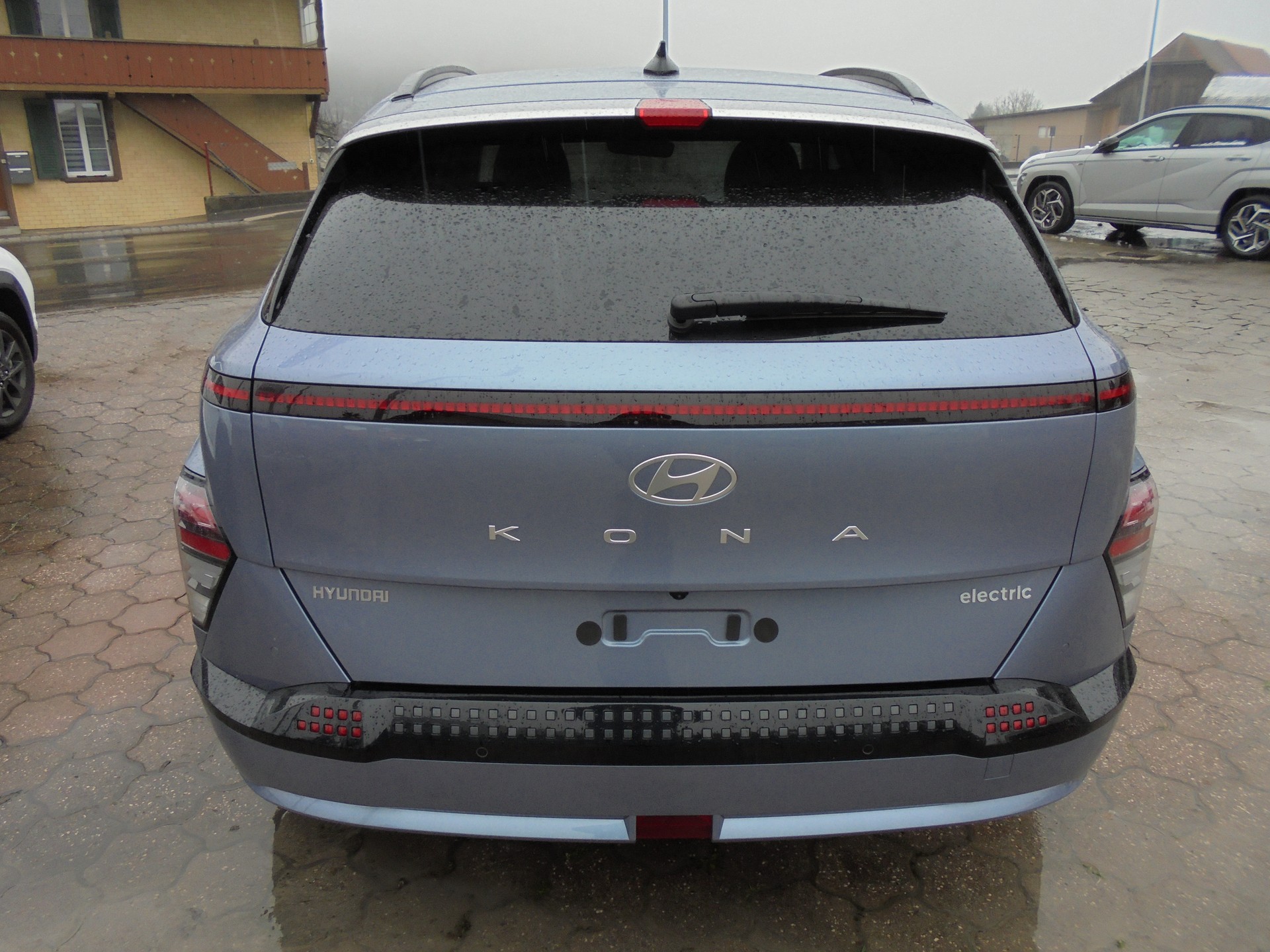 HYUNDAI Kona EV 65.4 kWh Vertex-image-5