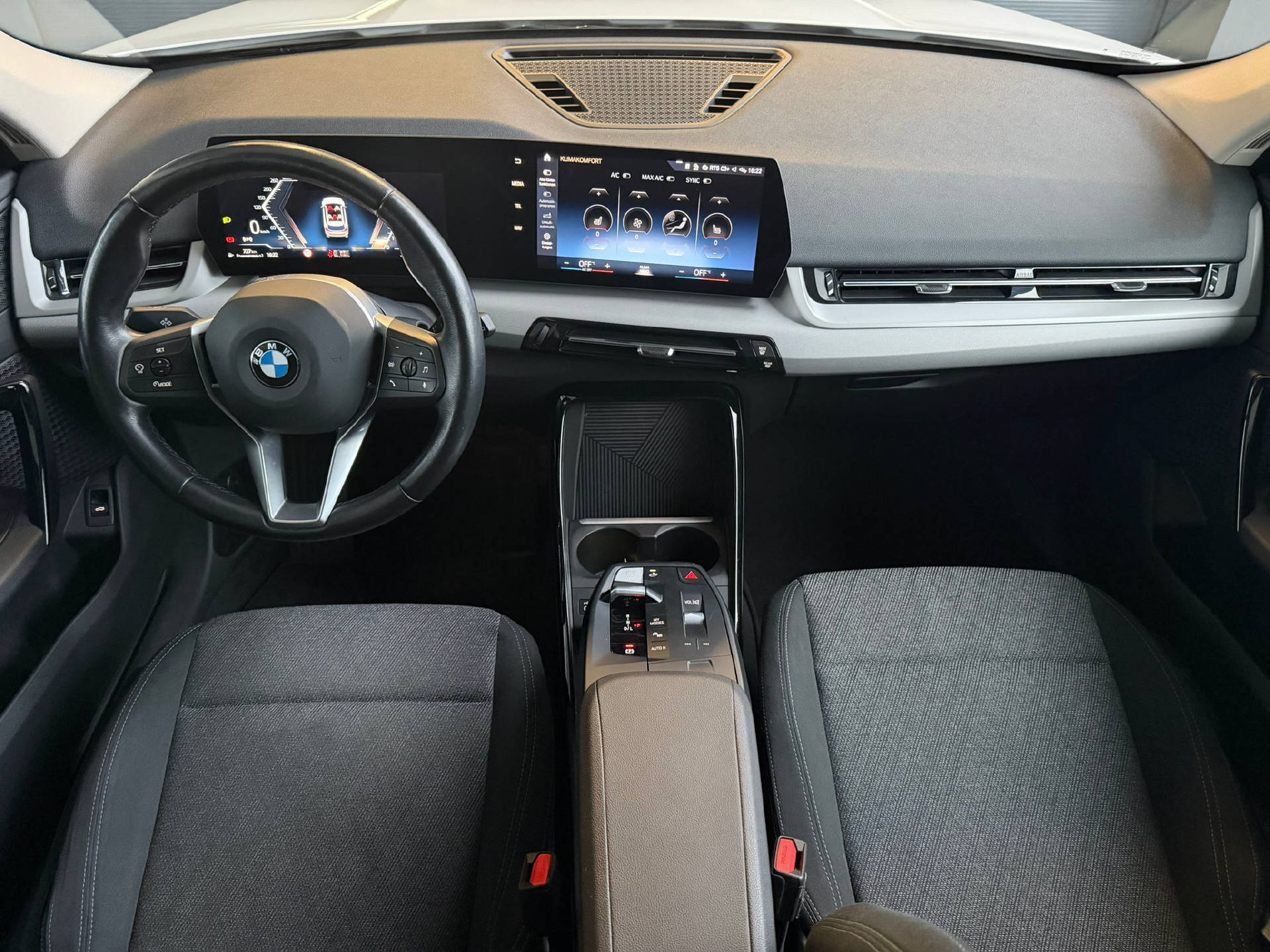 BMW X1 23i xDrive-image-6