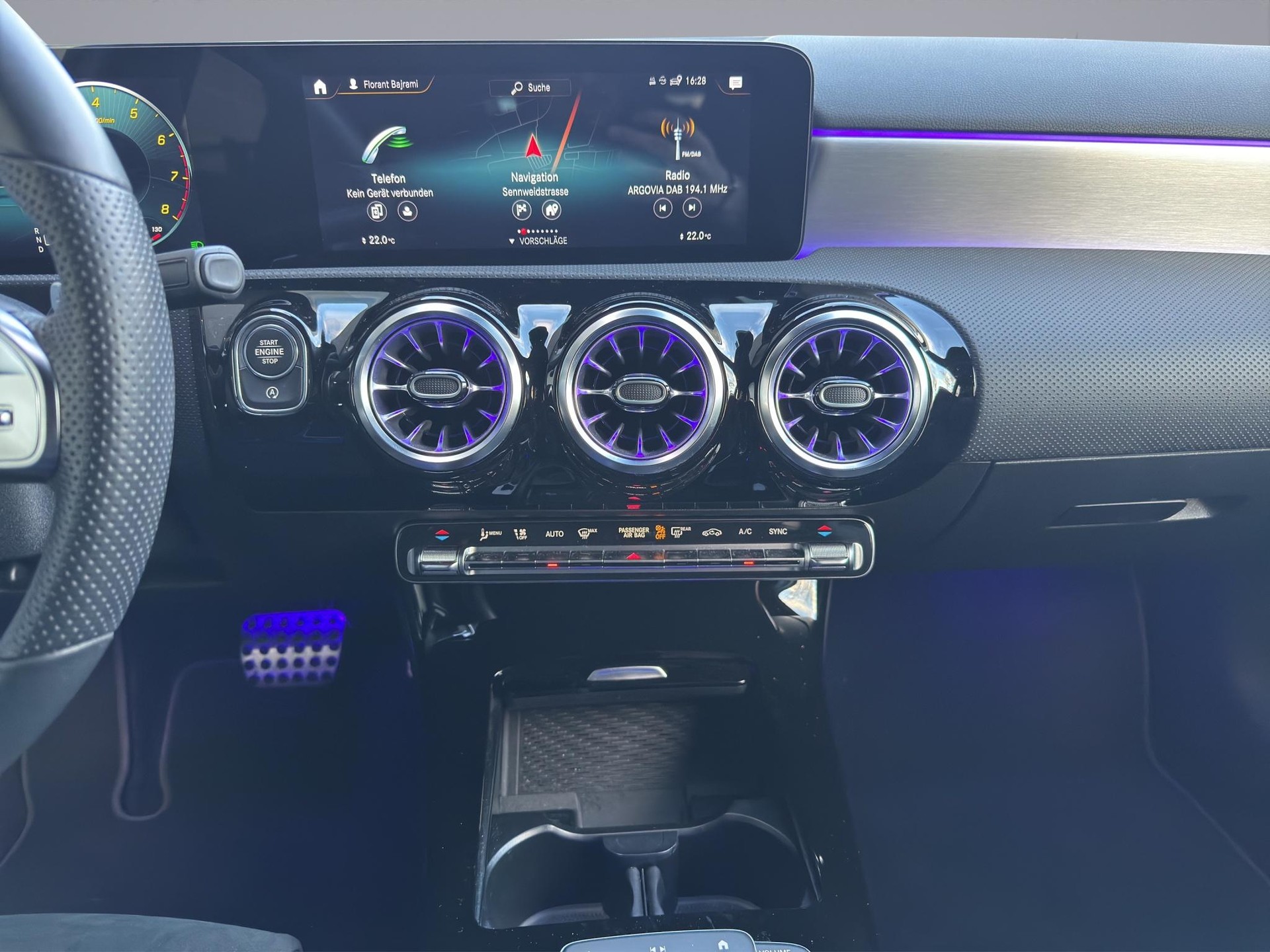 MERCEDES-BENZ A 200 AMG Line 4m-image-12
