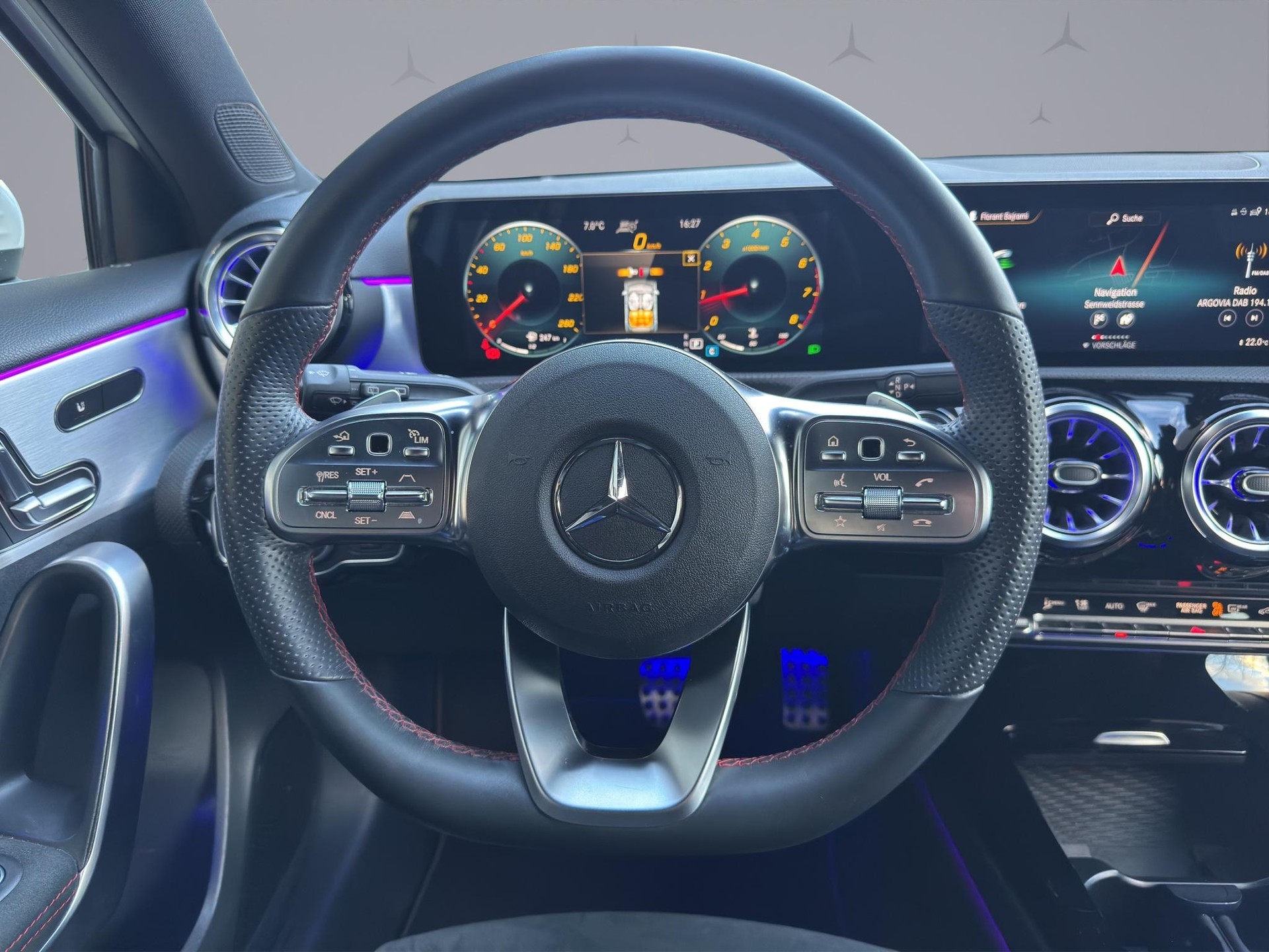 MERCEDES-BENZ A 200 AMG Line 4m-image-10