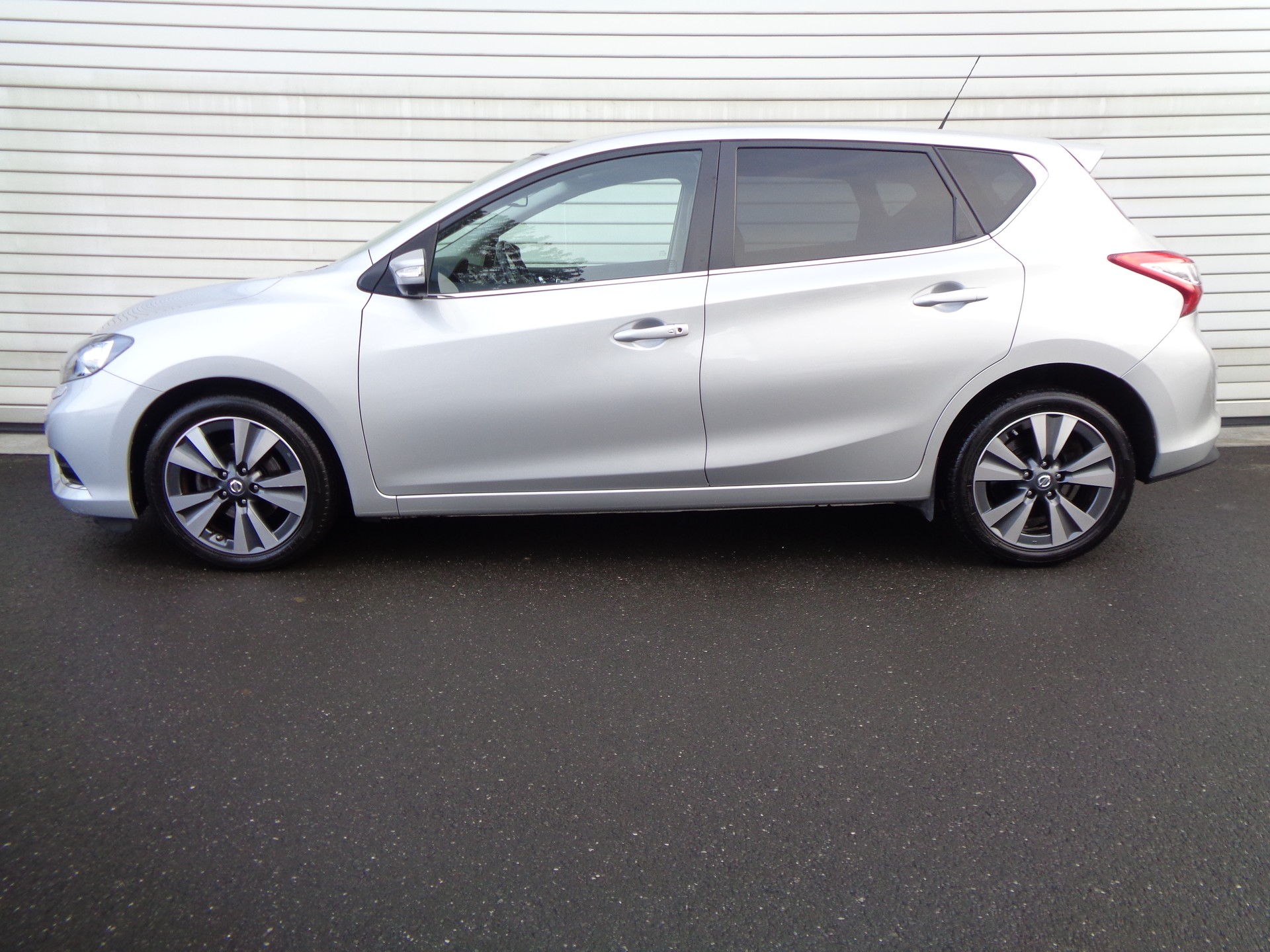 NISSAN Pulsar 1.2 DIG-T tekna Xtronic CVT-image-4