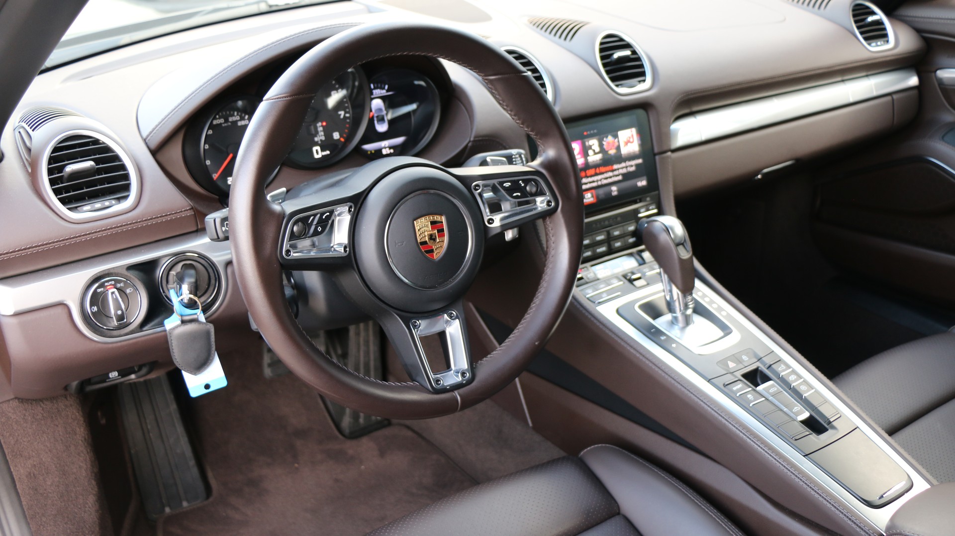 PORSCHE 718 Boxster 2.0 PDK-image-19