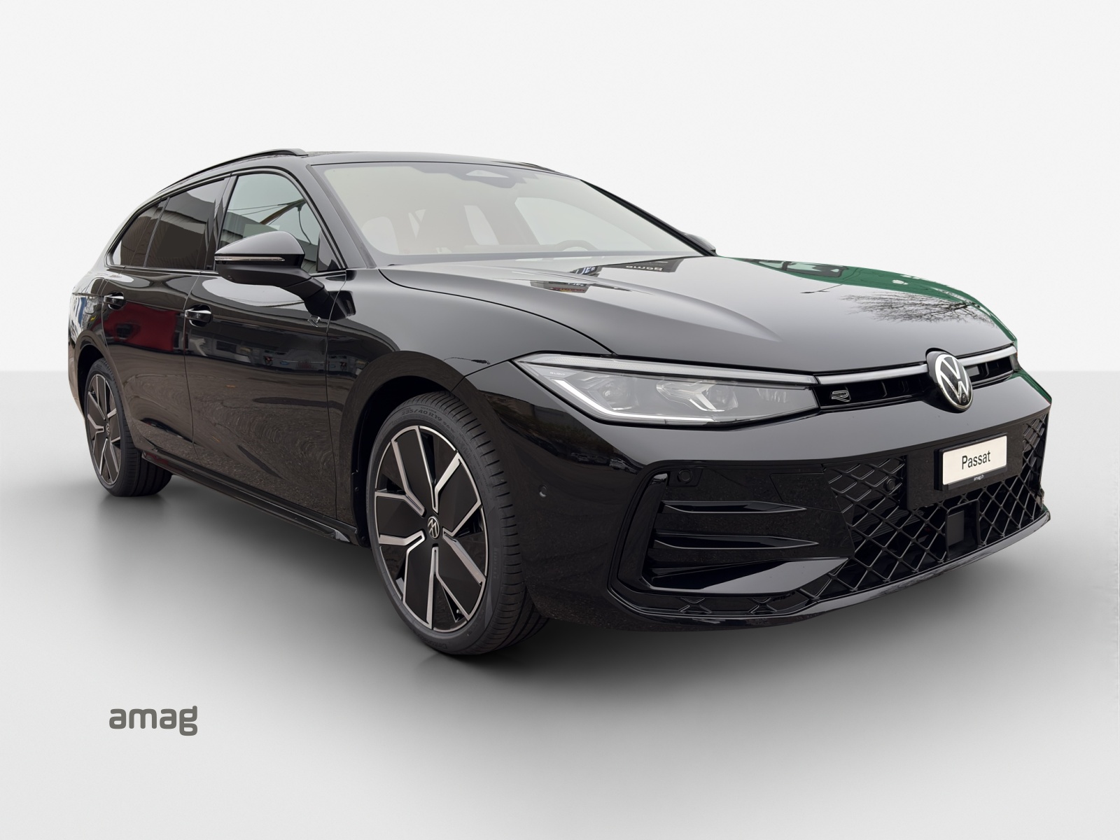 VW Passat Variant 2.0 TSI evo4 R-Line 4 Motion DSG-image-5