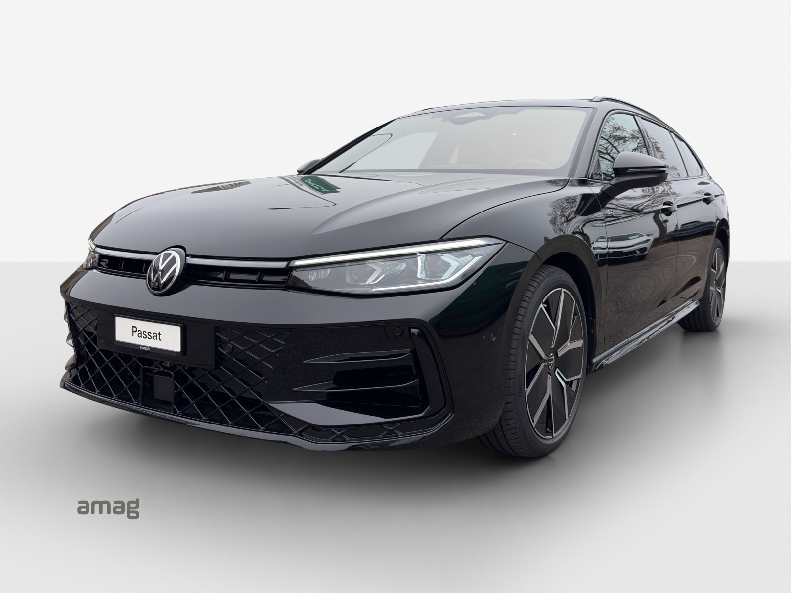 VW Passat Variant 2.0 TSI evo4 R-Line 4 Motion DSG-image-0