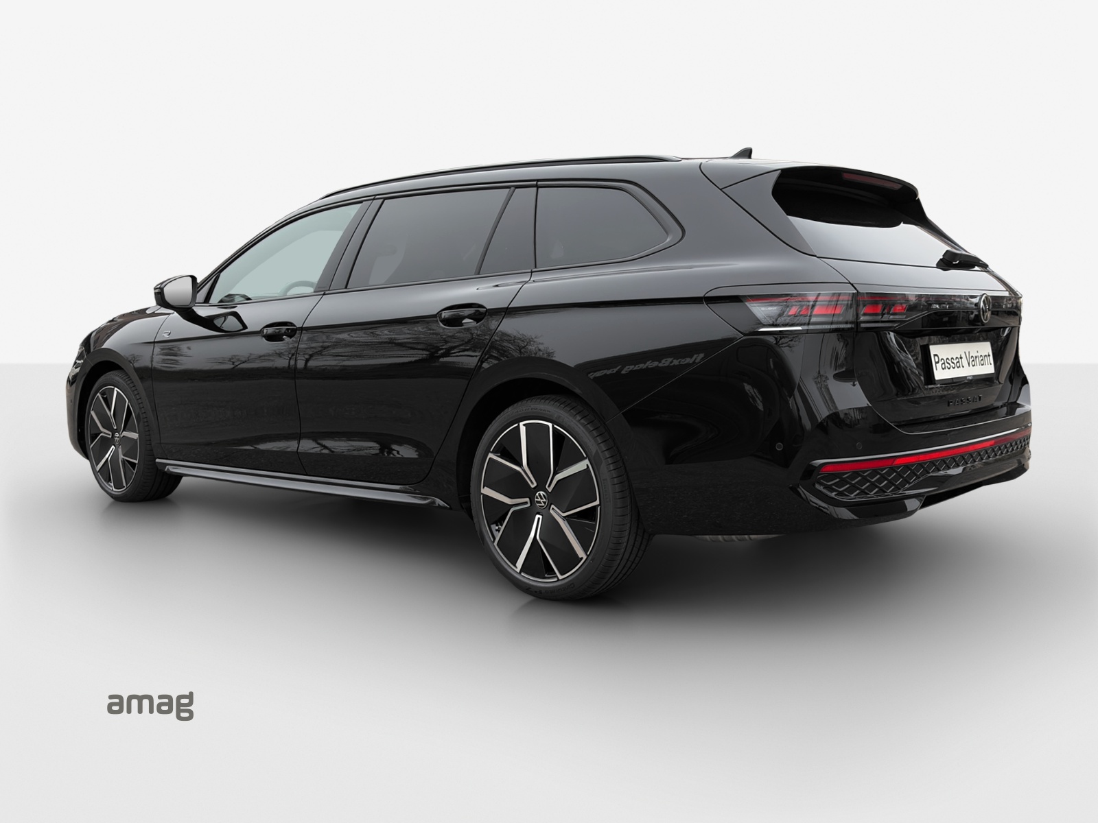 VW Passat Variant 2.0 TSI evo4 R-Line 4 Motion DSG-image-2