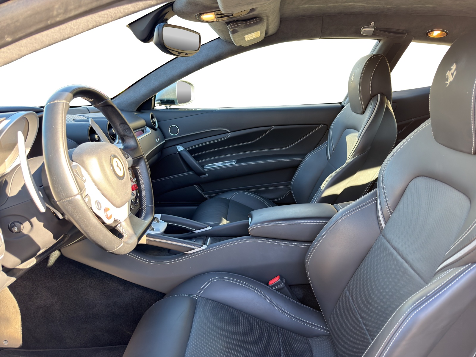 FERRARI FF-image-8