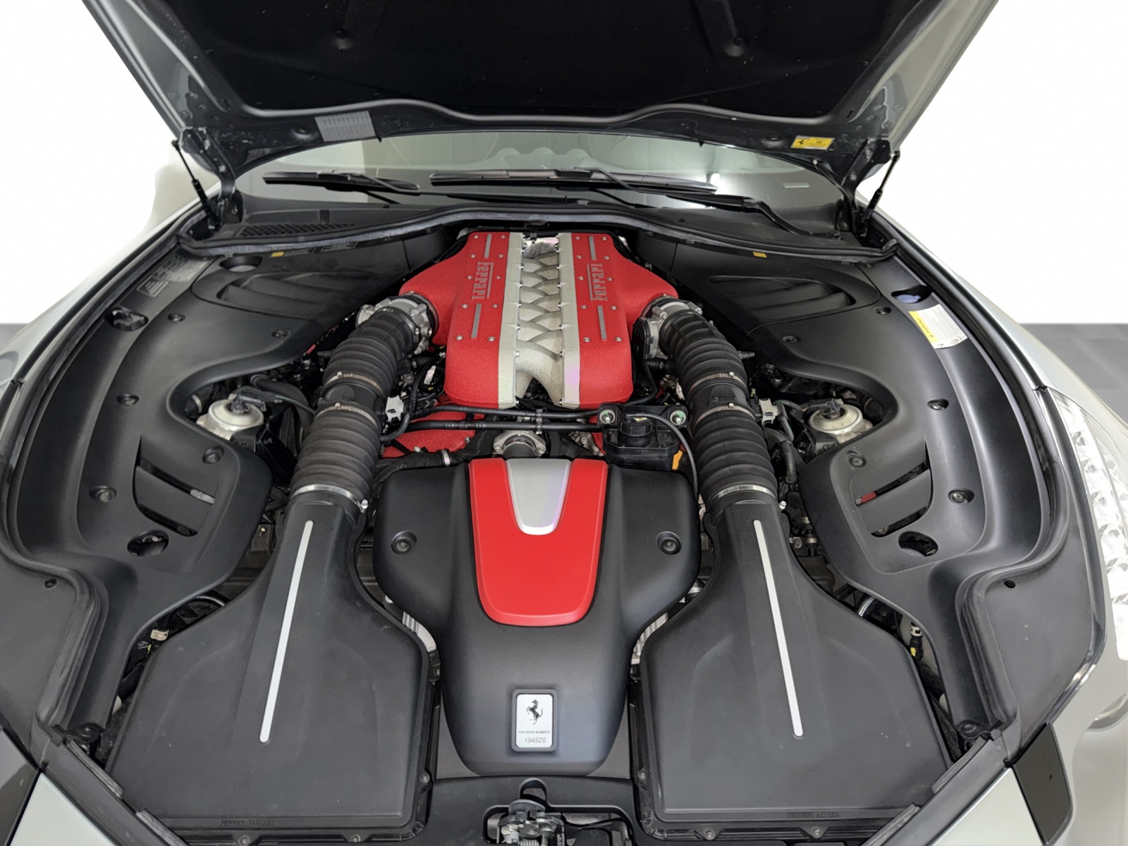 FERRARI FF-image-18