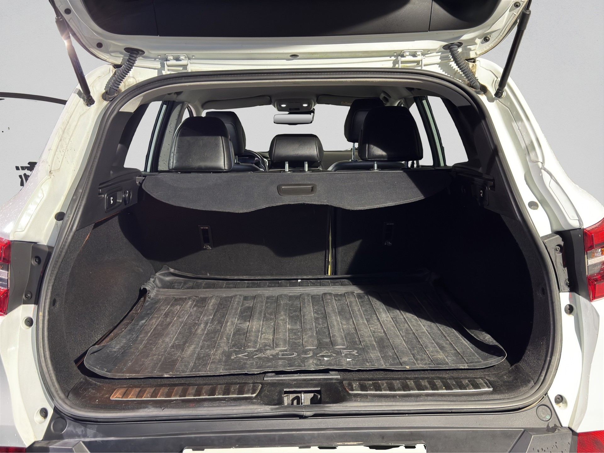 RENAULT Kadjar 1.6 dCi Intens 4x4-image-23