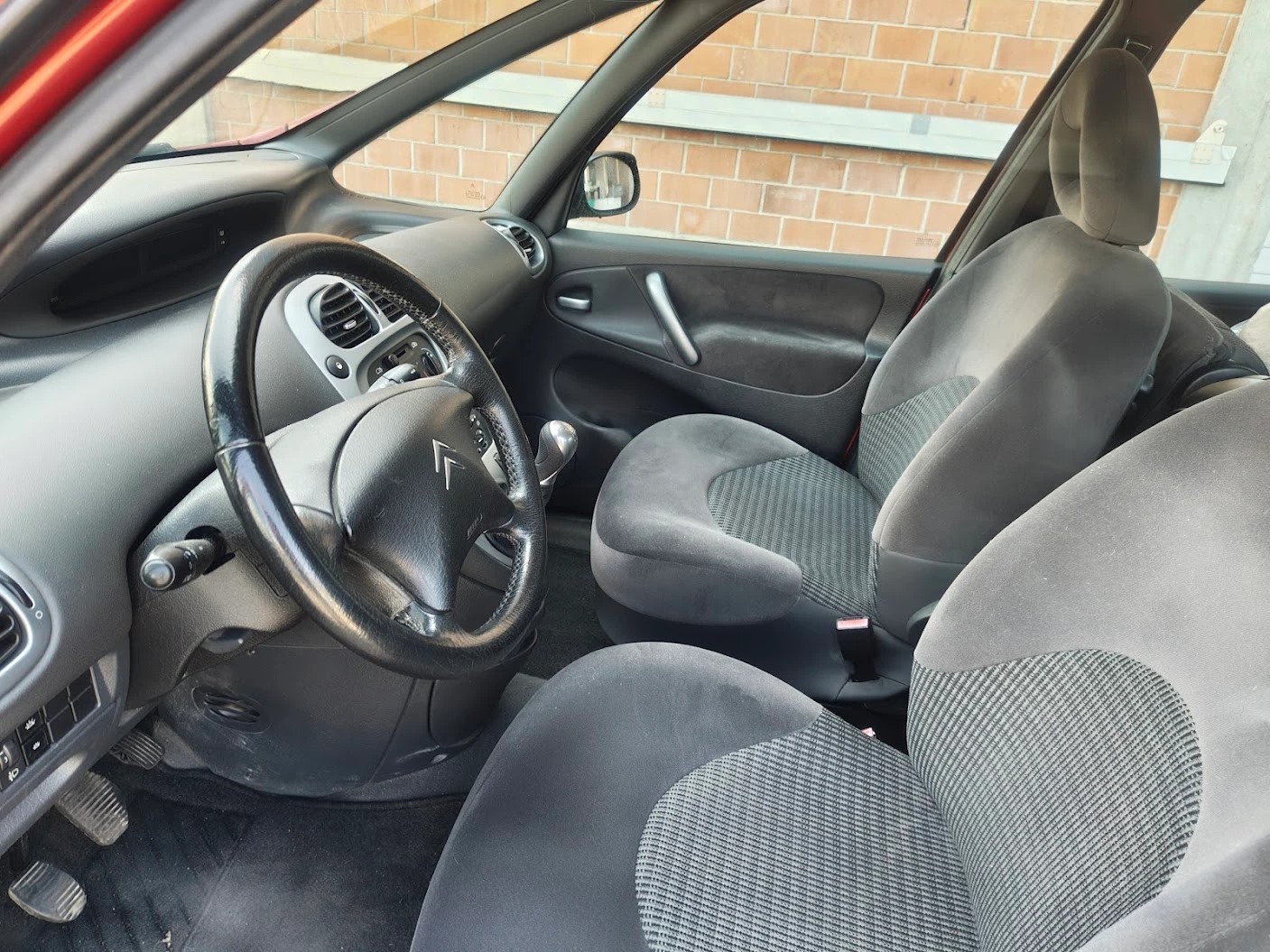 CITROEN Xsara Picasso 1.6i 16V Exclusive-image-5