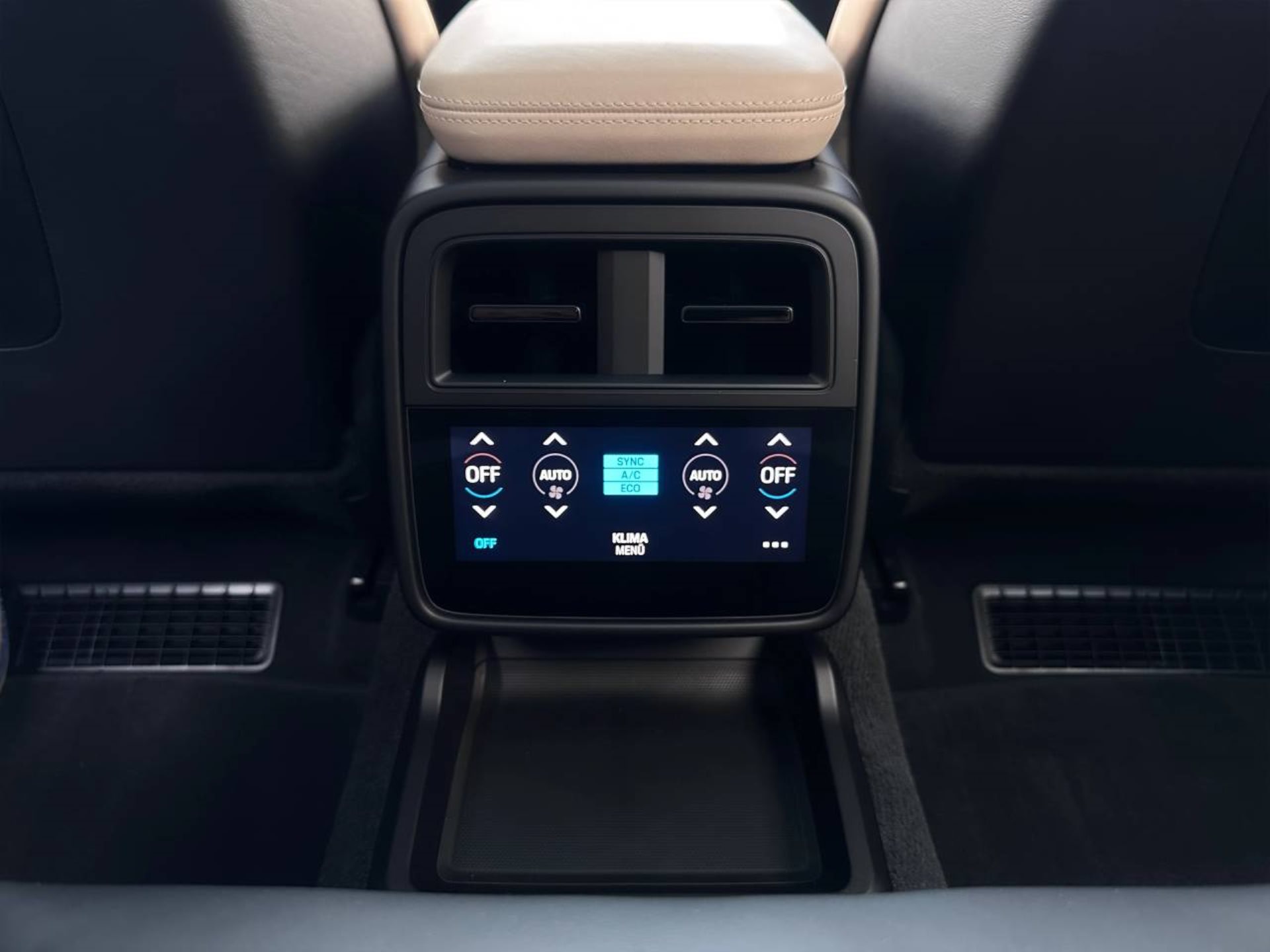 PORSCHE Taycan GTS Sport Turismo-image-24