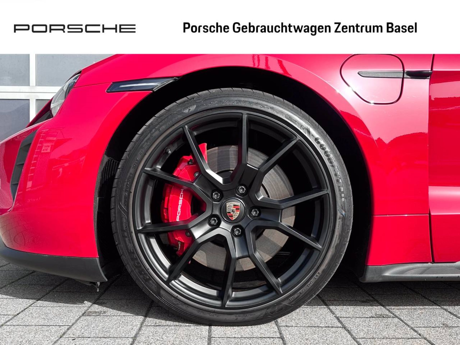 PORSCHE Taycan GTS Sport Turismo-image-5