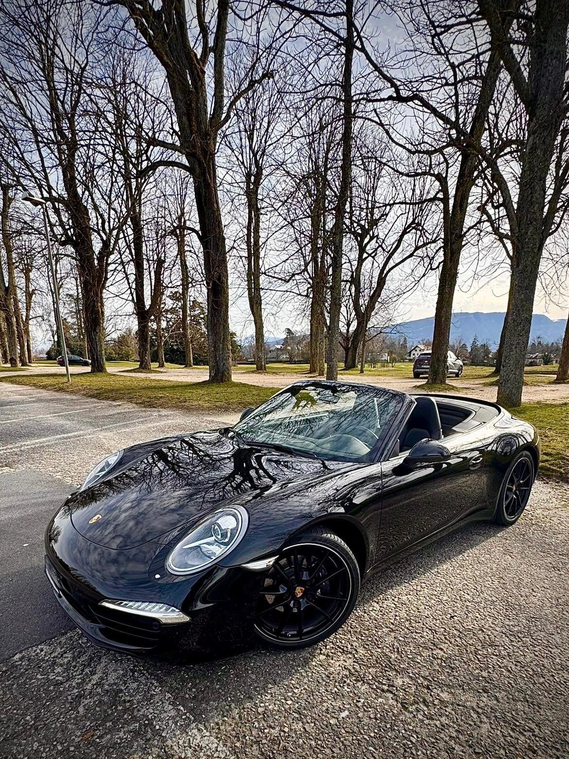 PORSCHE 911 Cabrio Carrera PDK-image-0