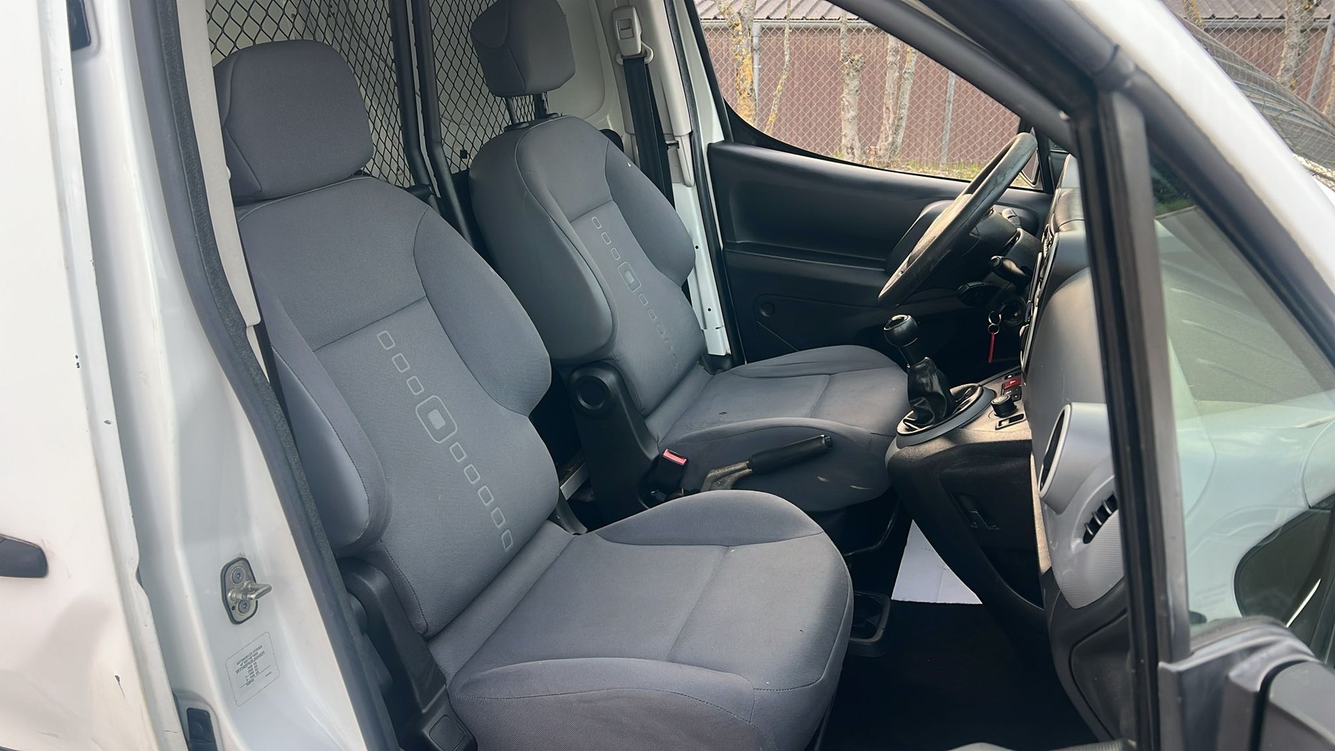 CITROEN Berlingo 1.6VTi 600-image-11