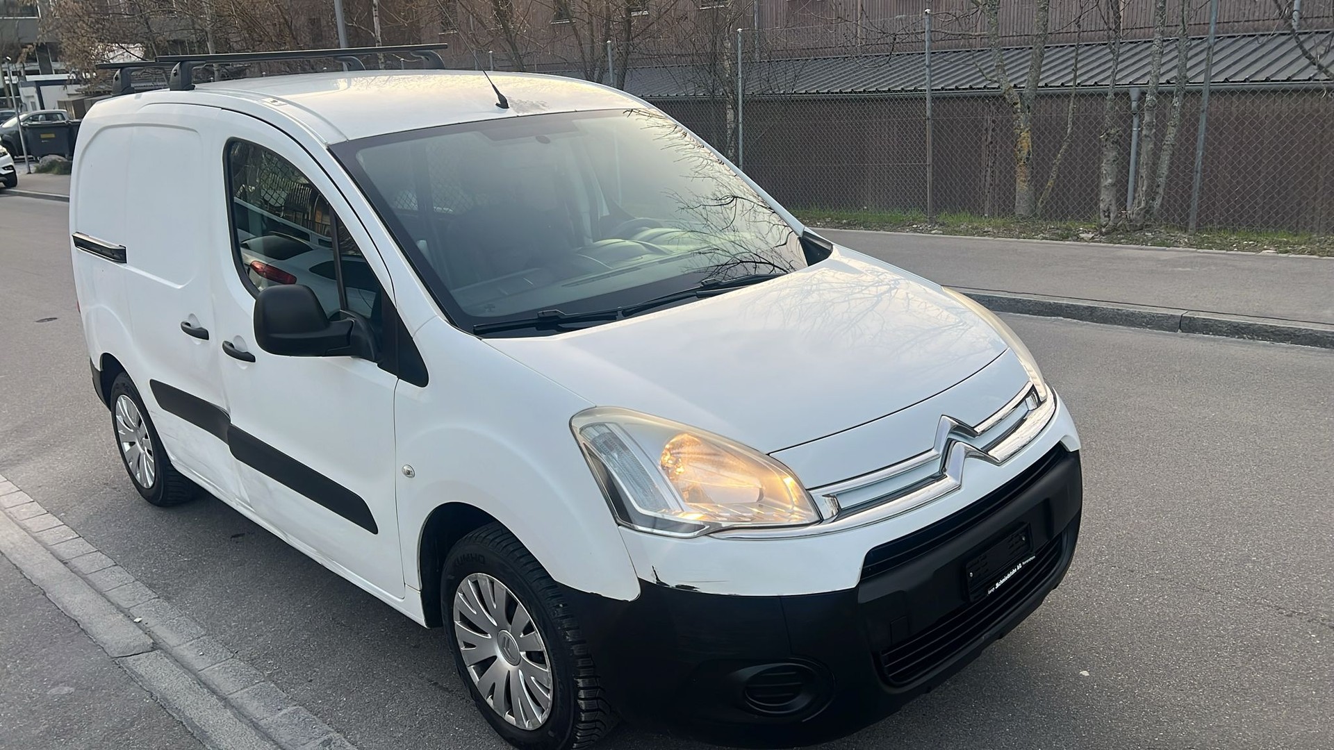 CITROEN Berlingo 1.6VTi 600-showroom-element-2