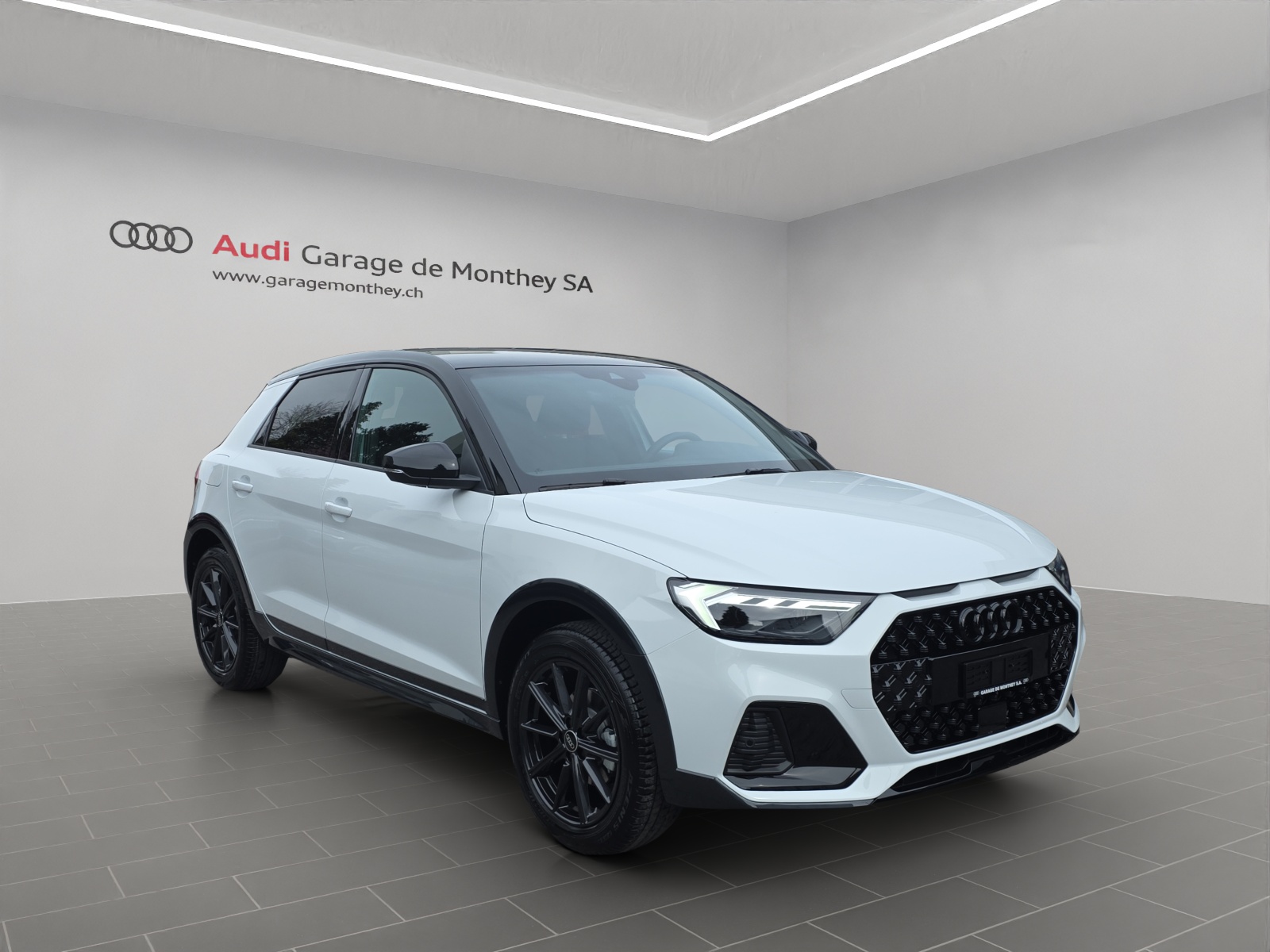 AUDI A1 allstreet 30 TFSI Attraction S-tronic-image-2
