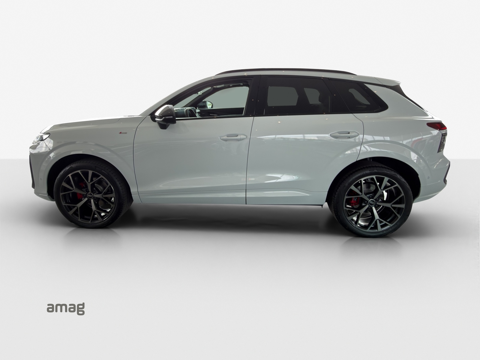 AUDI Q3 SUV 110 kW TFSI S tronic-image-1