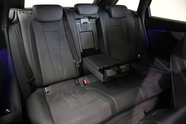 AUDI A4 AV 40TDI S-line Att qu-image-10