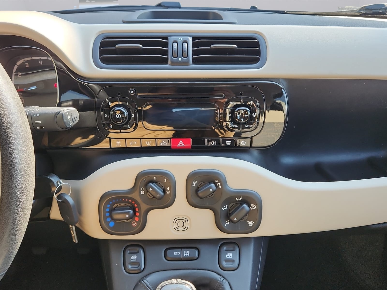 FIAT Panda 0.9 Twinair Turbo Pop 4x4-image-14
