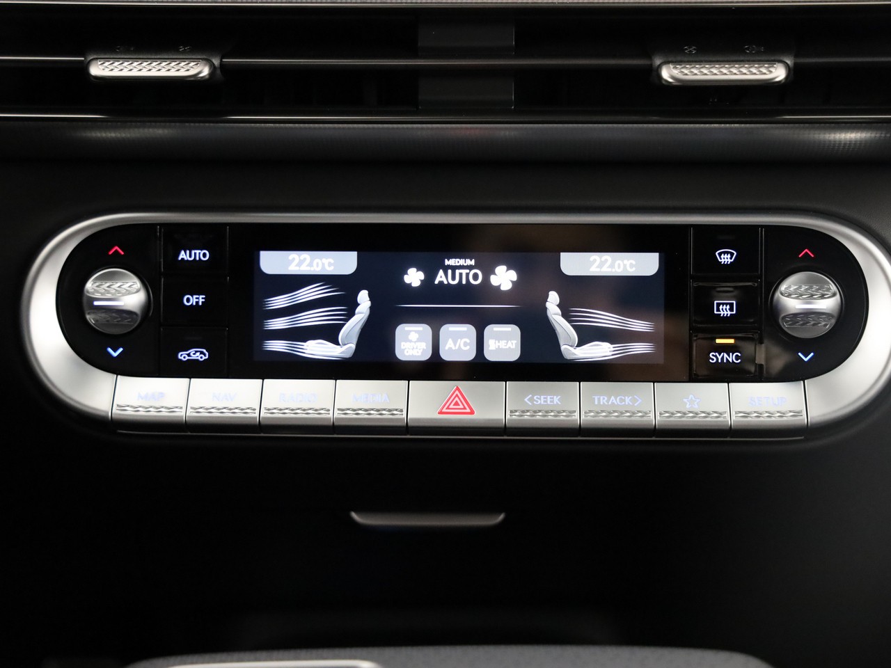 GENESIS GV60 77.4 kWh Sport Plus AWD-image-12