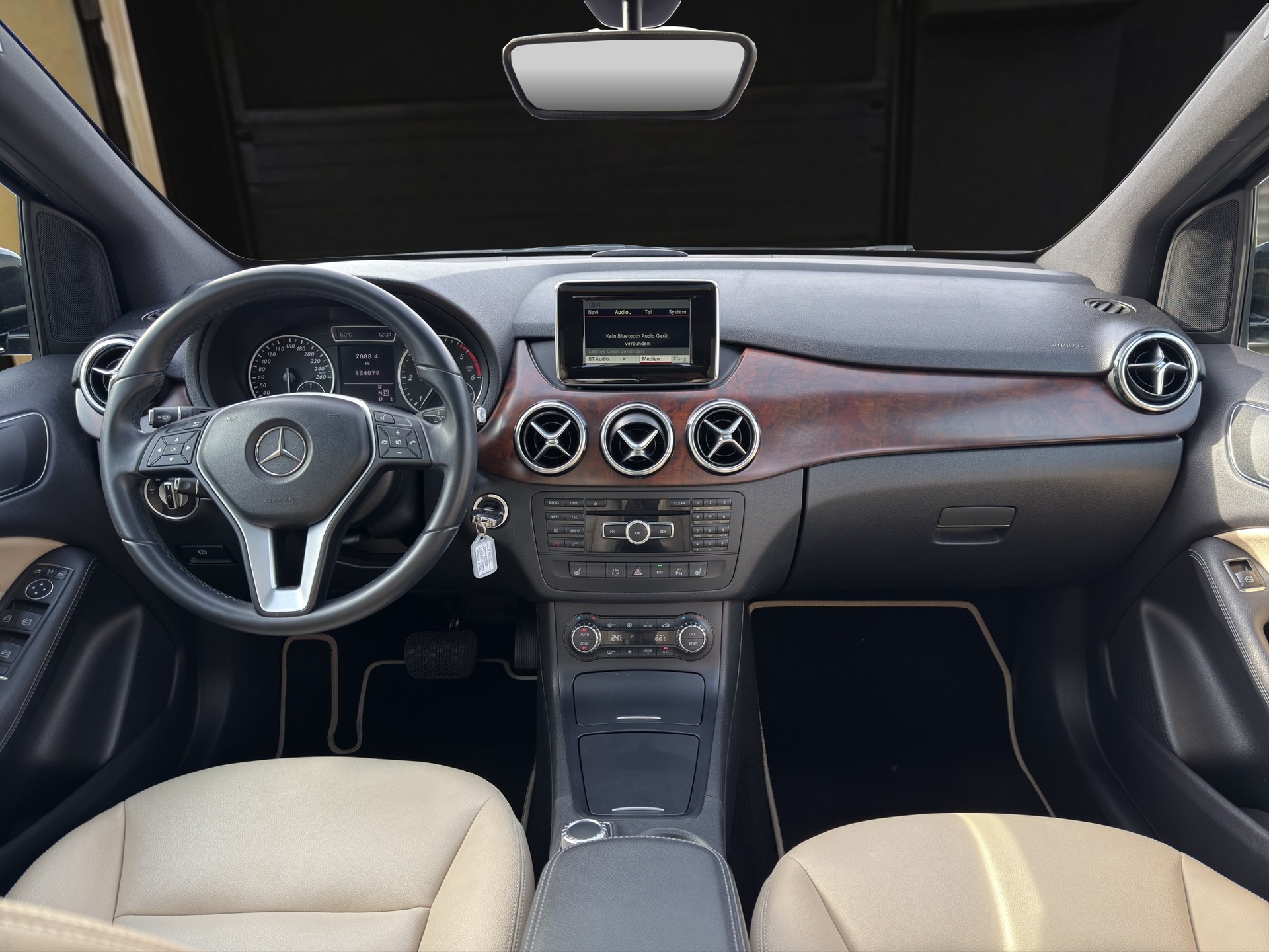 MERCEDES-BENZ B 220 CDI 7G-DCT-image-10
