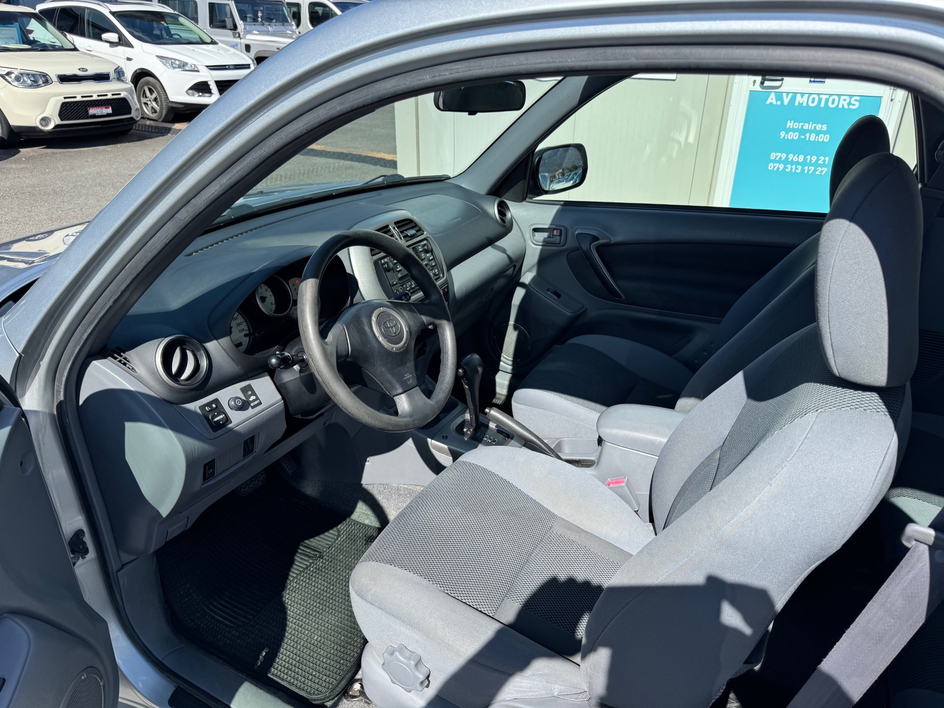TOYOTA RAV-4 2.0 16V Linea Sol-image-7