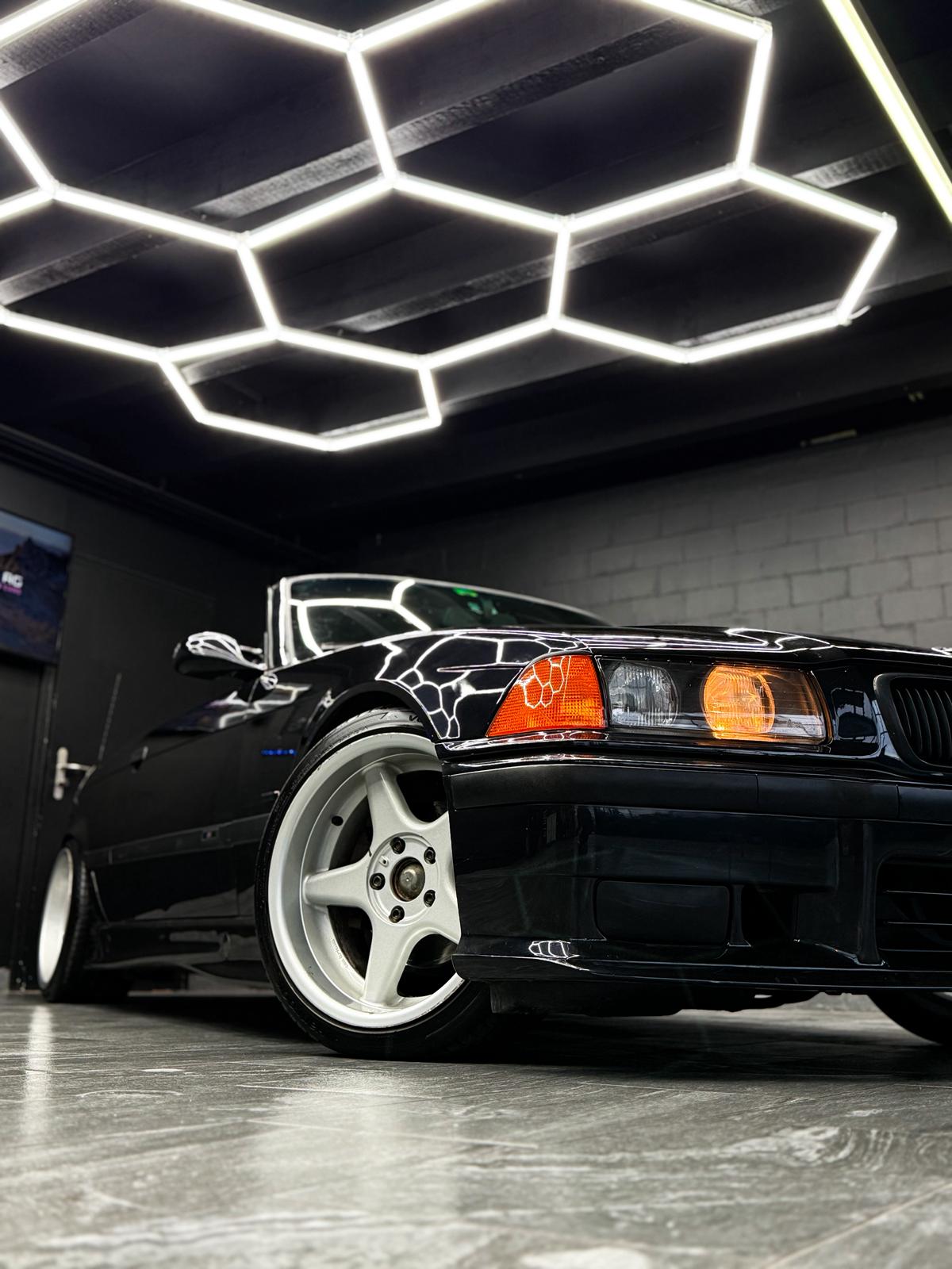 BMW 328i Cabrio M Sport-image-2