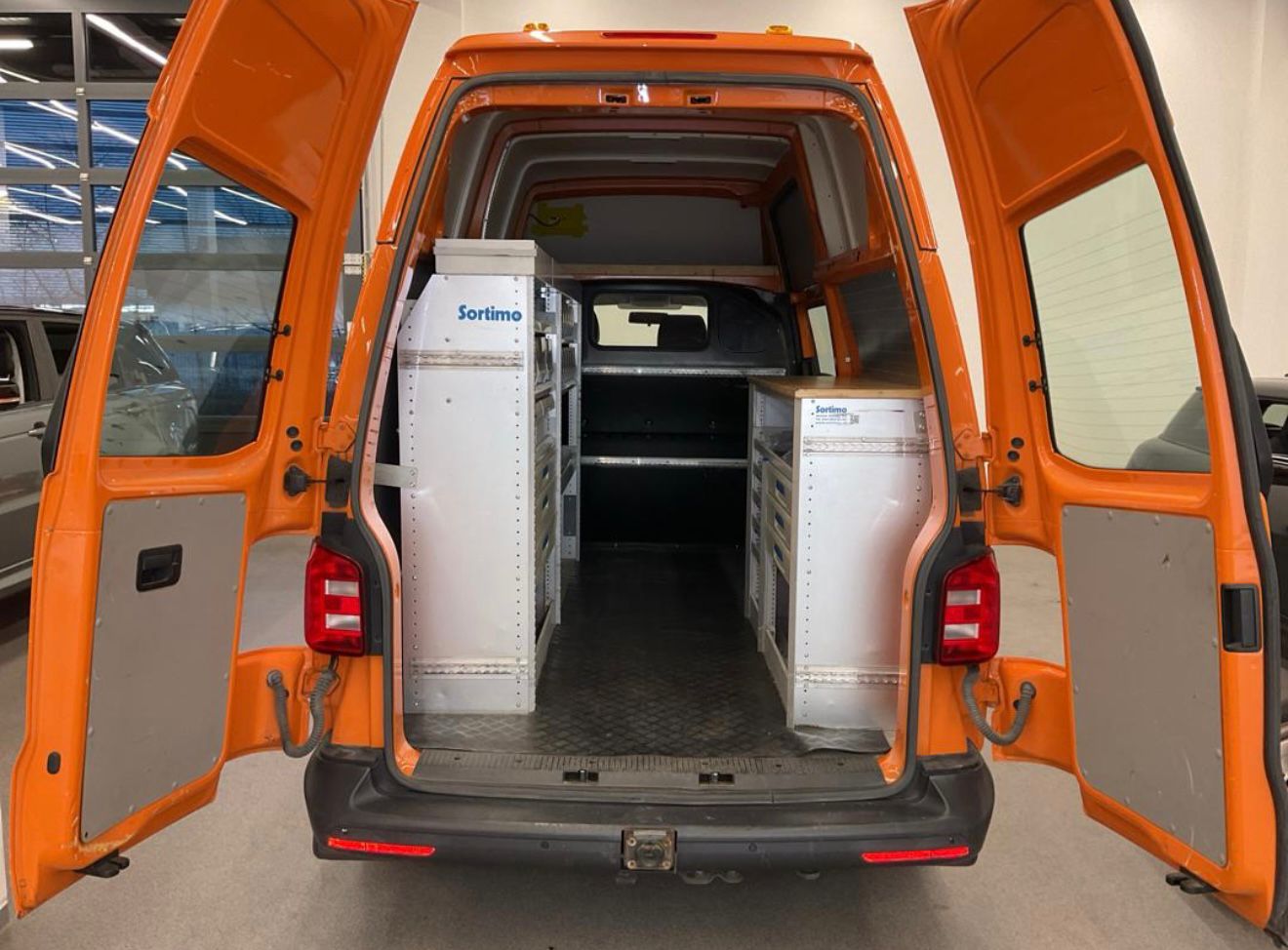 VW T6 2.0 TDI 4Motion-image-4