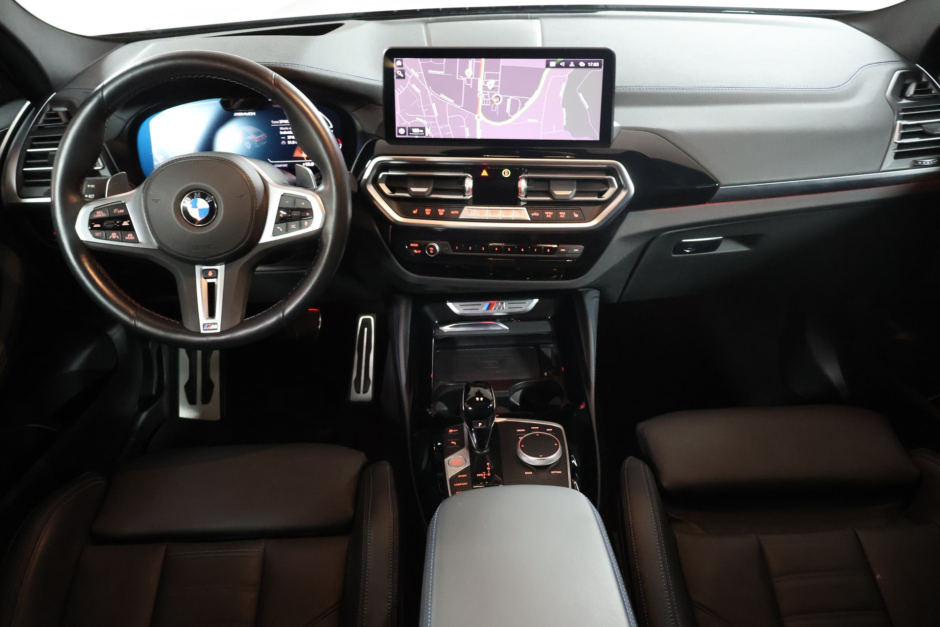 BMW X4 M40i 48V Steptronic-image-11