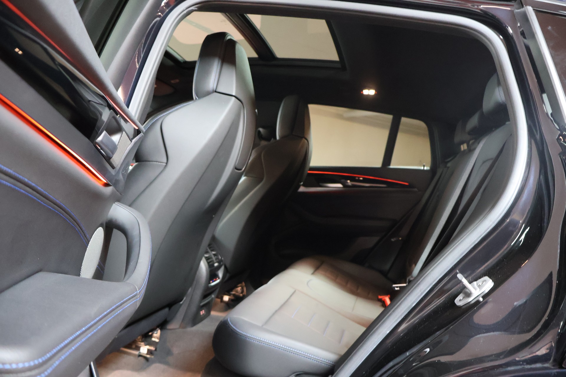 BMW X4 M40i 48V Steptronic-image-16