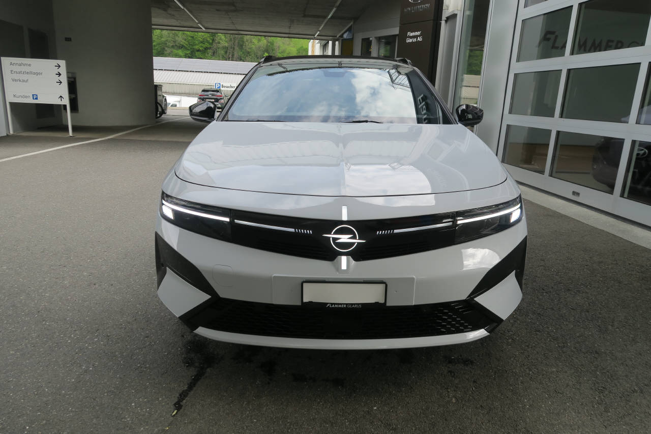 OPEL Astra-e Sports Tourer Ultimate-image-0