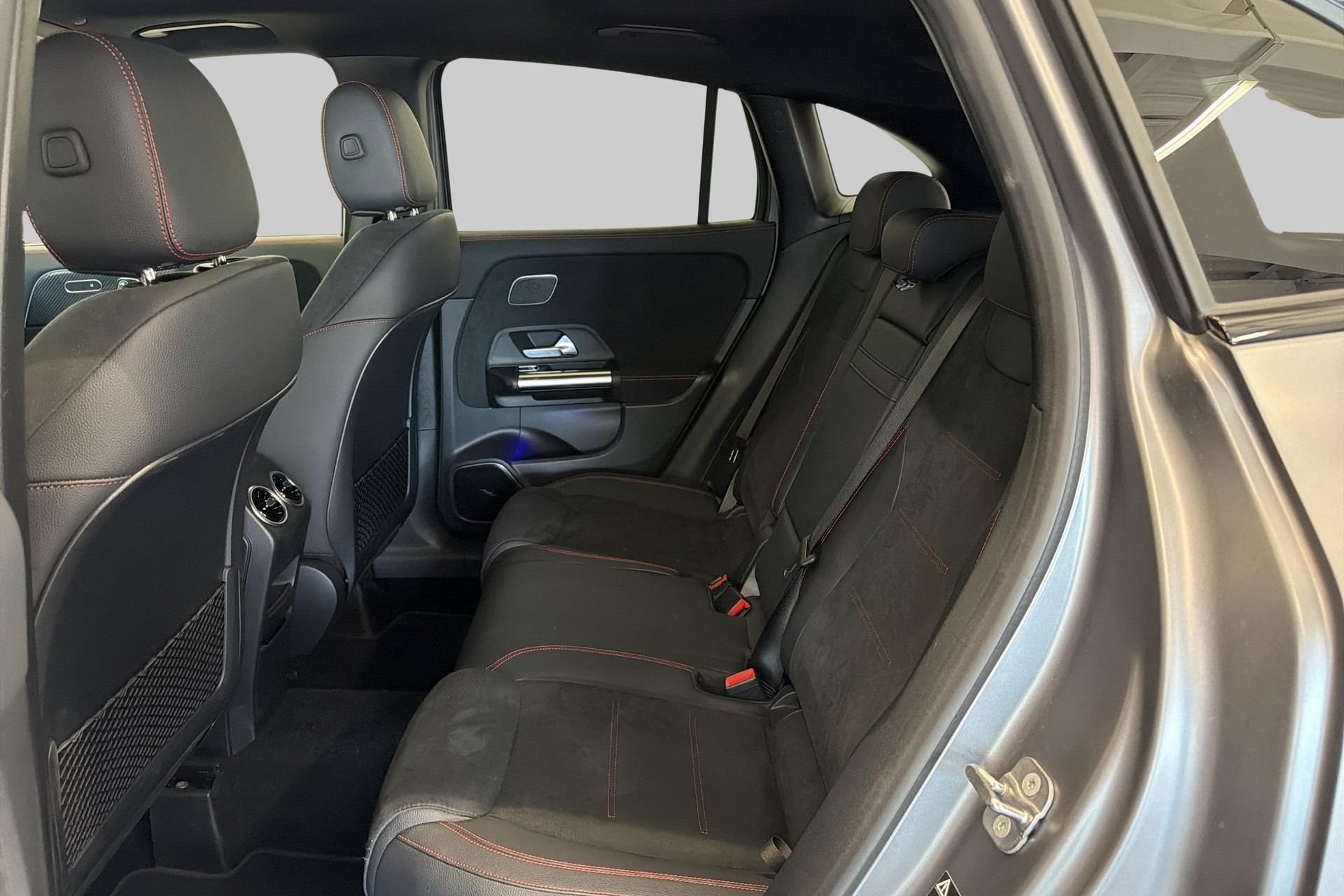 MERCEDES-BENZ GLA AMG 35 4Matic 8G-DCT-image-15