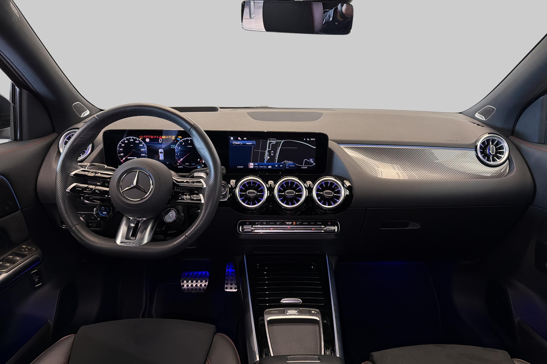 MERCEDES-BENZ GLA AMG 35 4Matic 8G-DCT-image-16