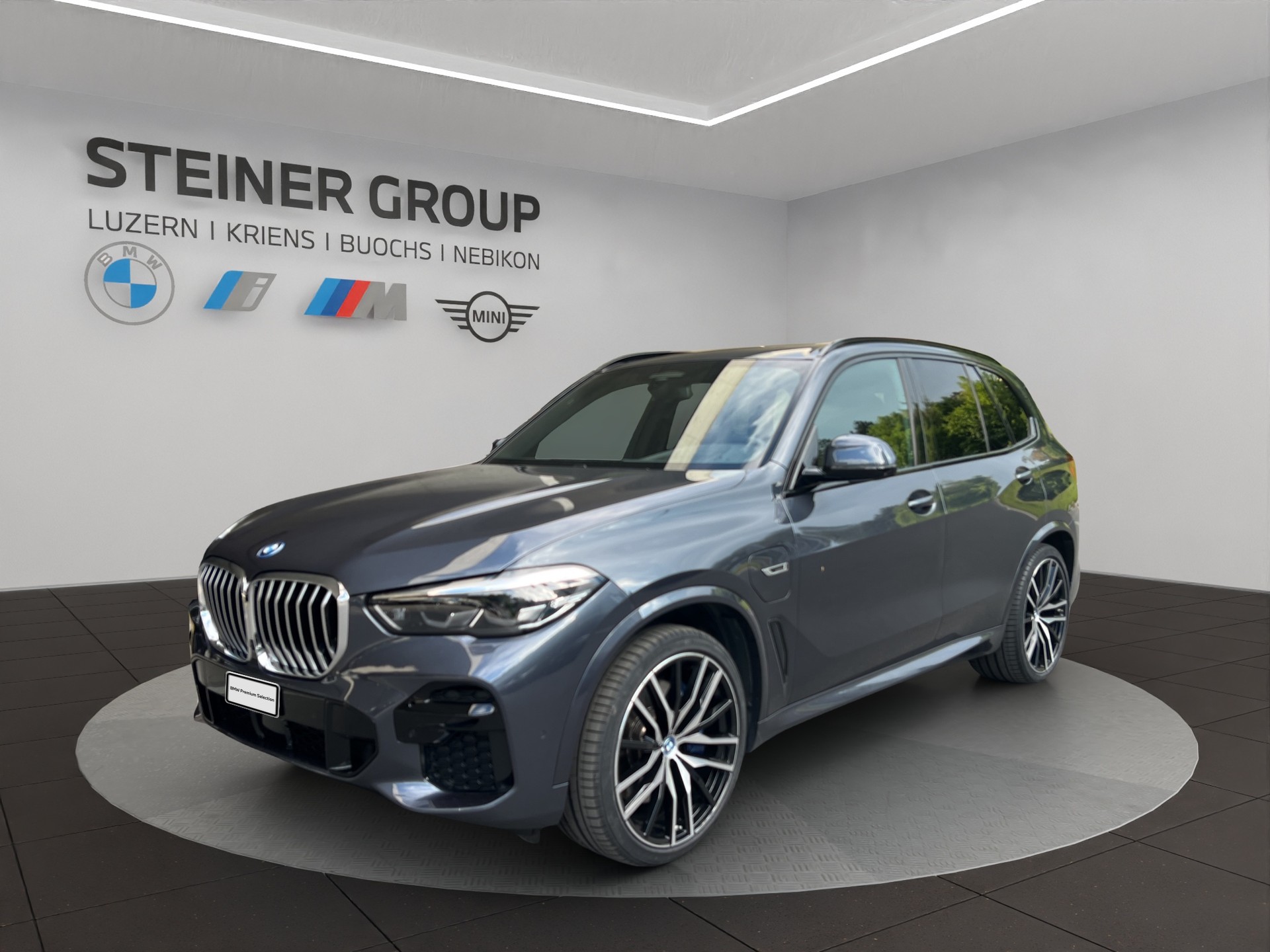 BMW X5 xDrive45e M Sport Steptronic-image-0