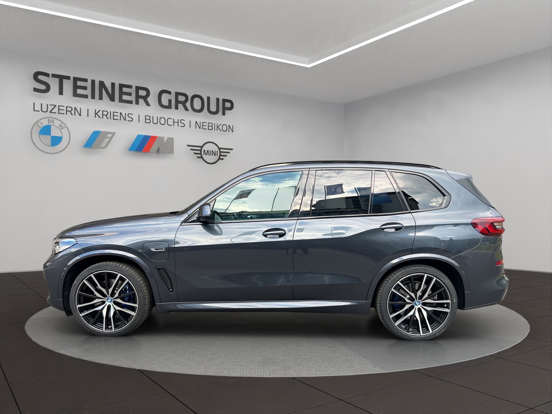 BMW X5 xDrive45e M Sport Steptronic-image-8