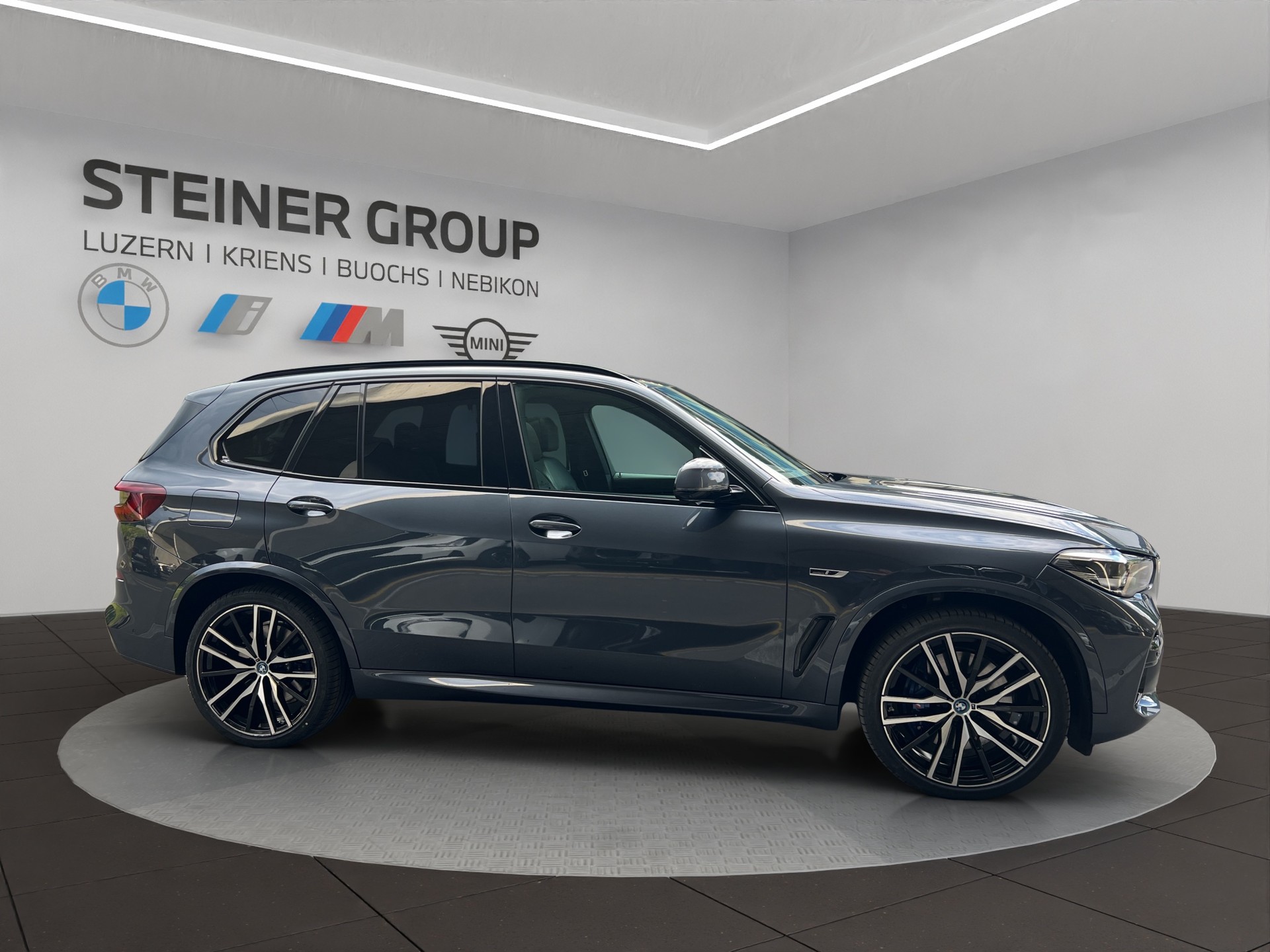 BMW X5 xDrive45e M Sport Steptronic-image-4